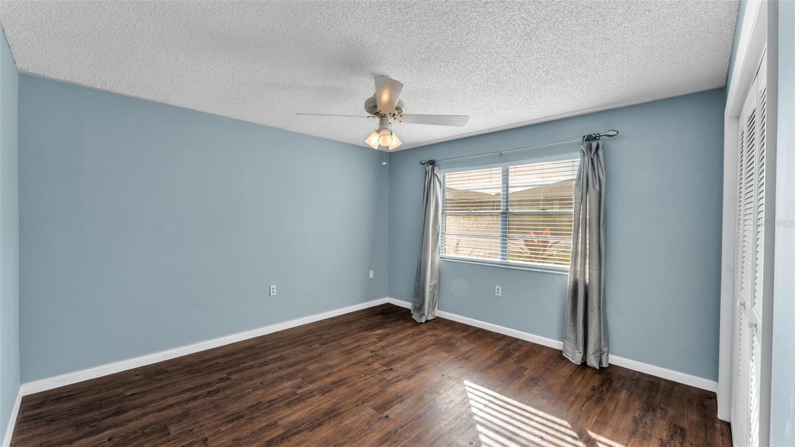 VILLASTHE 02 - Residential