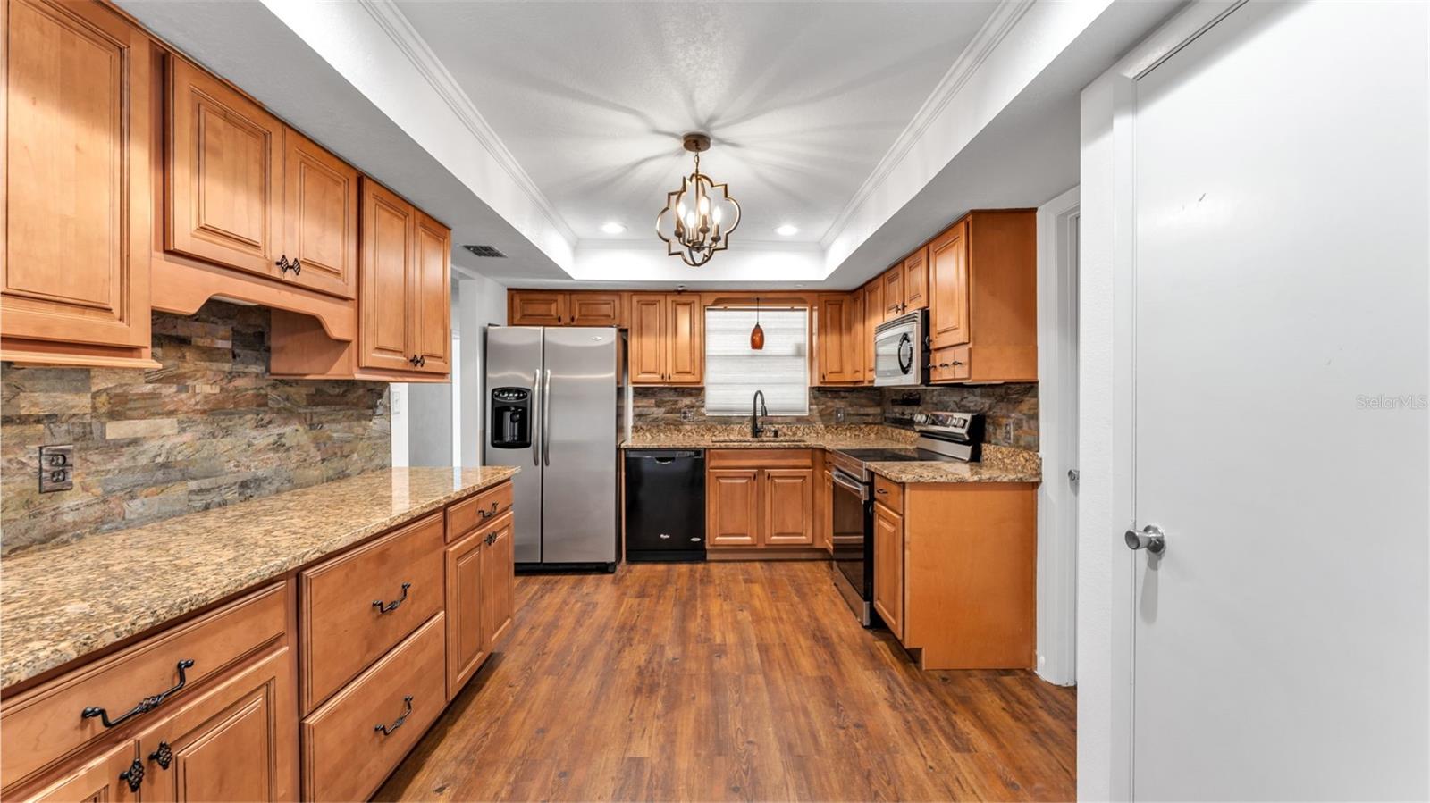 VILLASTHE 02 - Residential