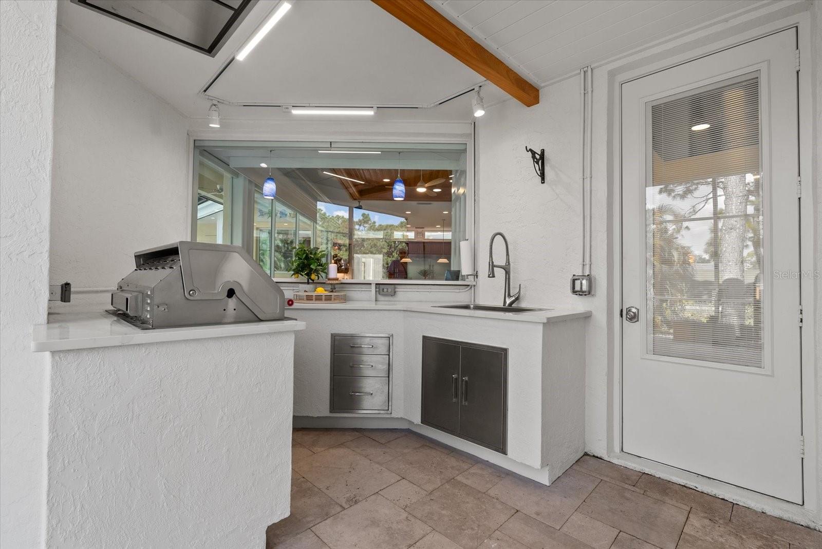 CALUSA LAKES - Residential