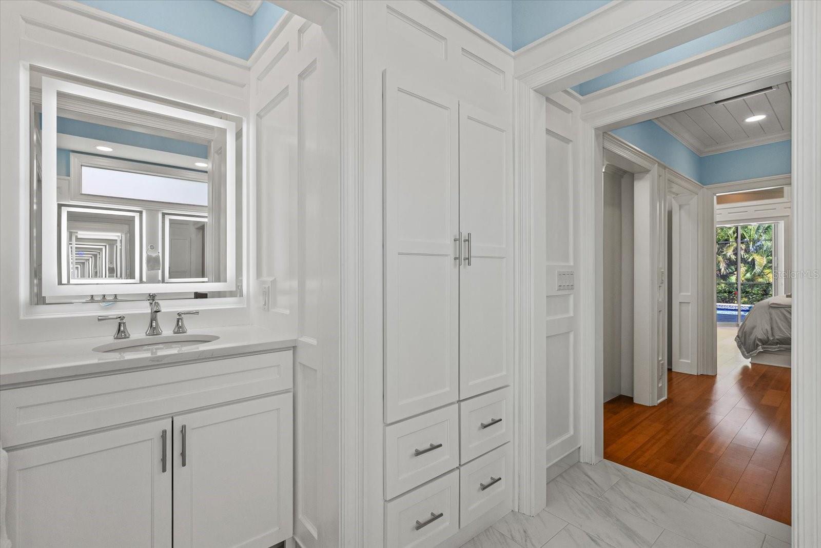 CALUSA LAKES - Residential