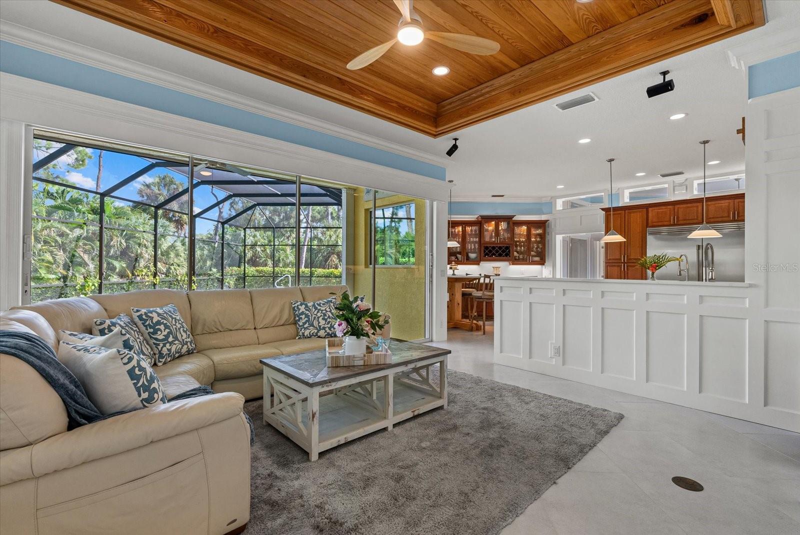 CALUSA LAKES - Residential