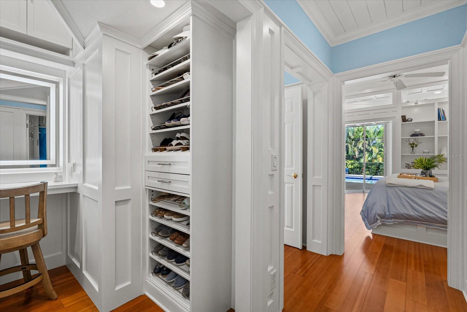 CALUSA LAKES - Residential