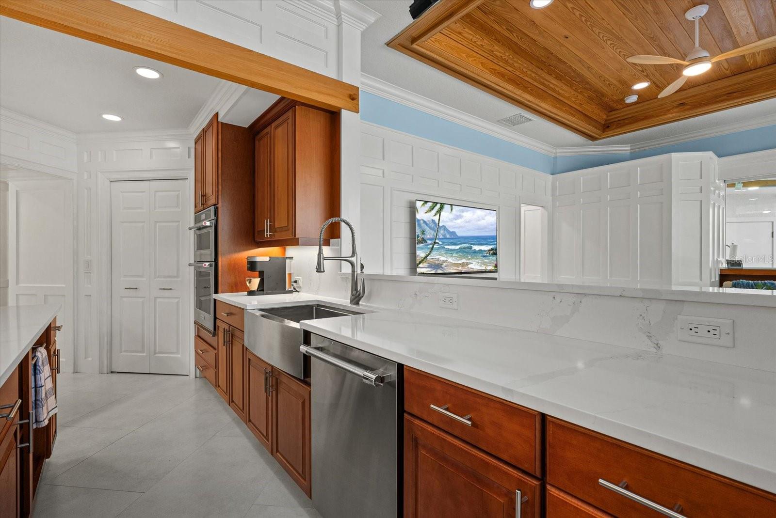 CALUSA LAKES - Residential