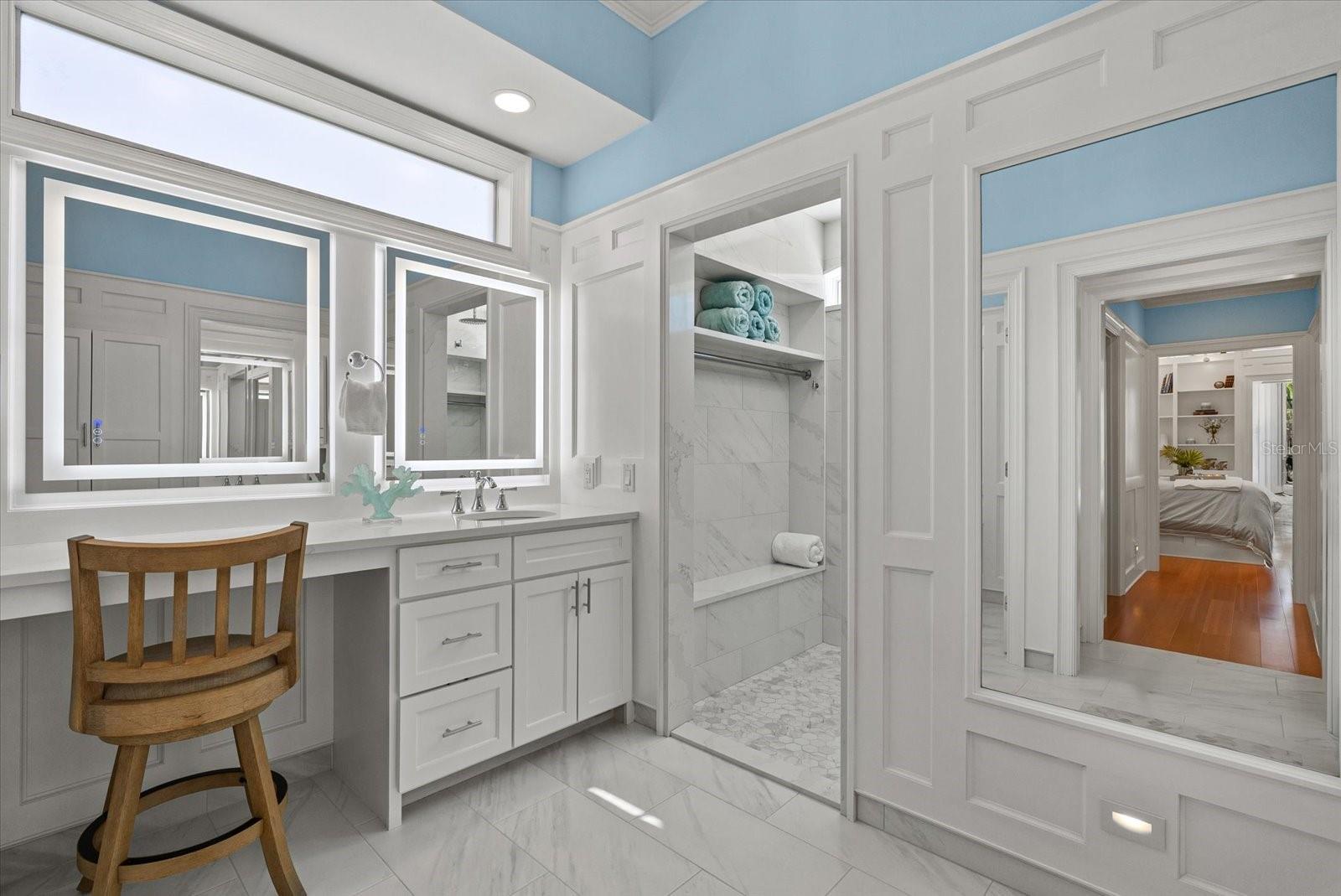 CALUSA LAKES - Residential