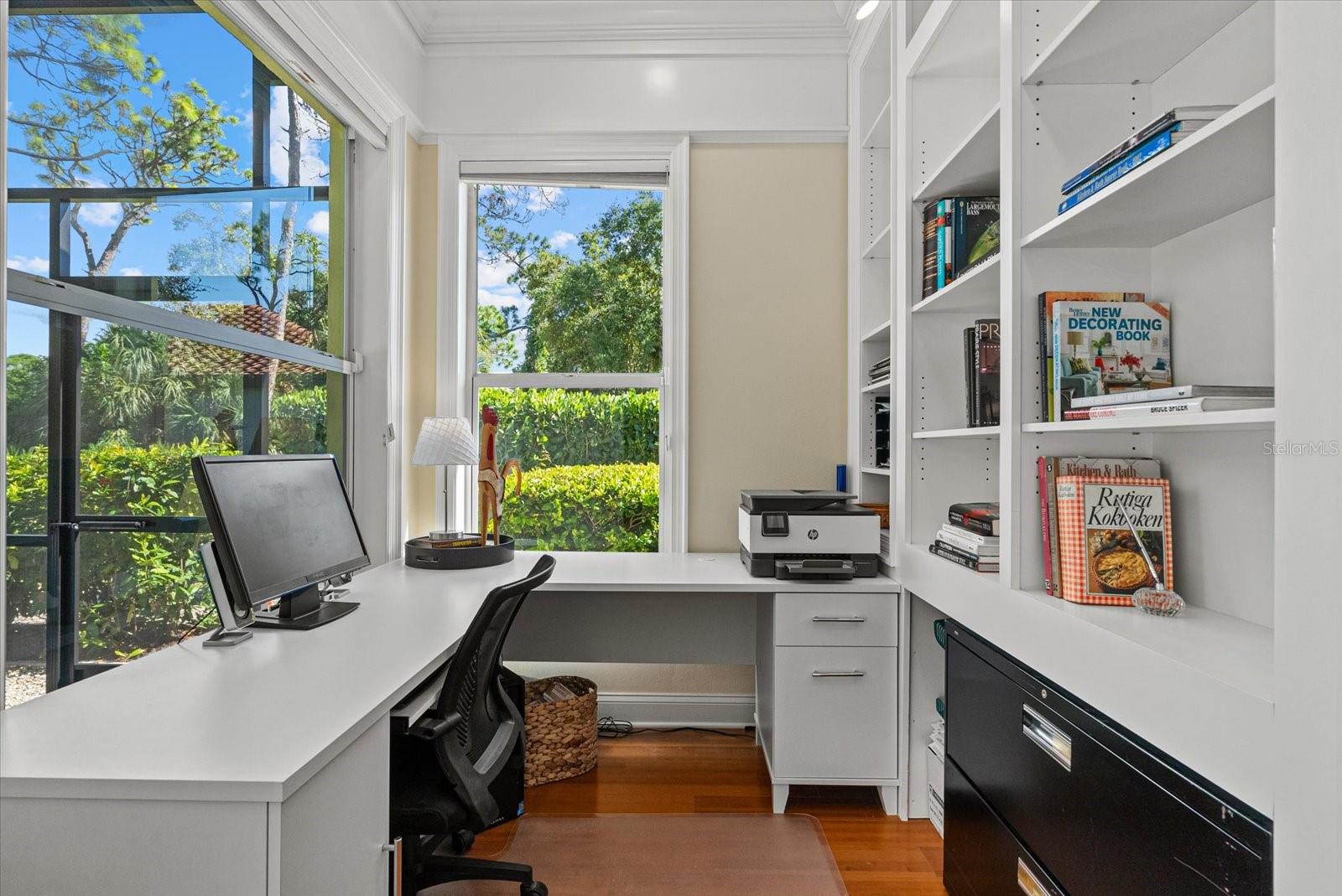 CALUSA LAKES - Residential