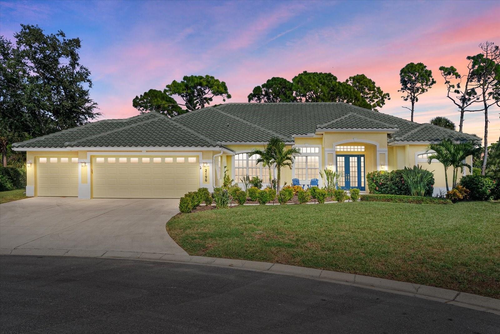 CALUSA LAKES - Residential