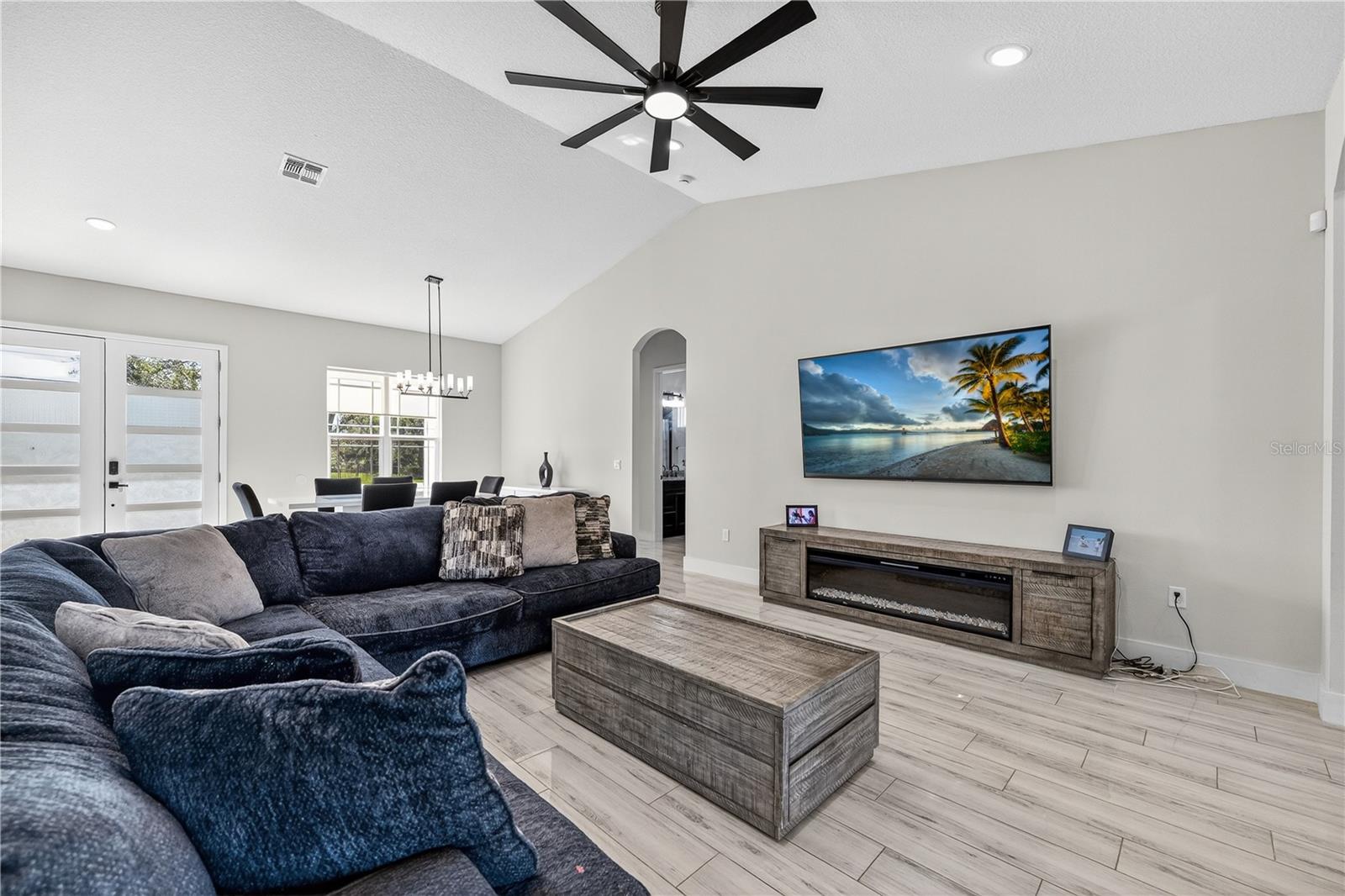 CAPE ORLANDO ESTATES - Residential