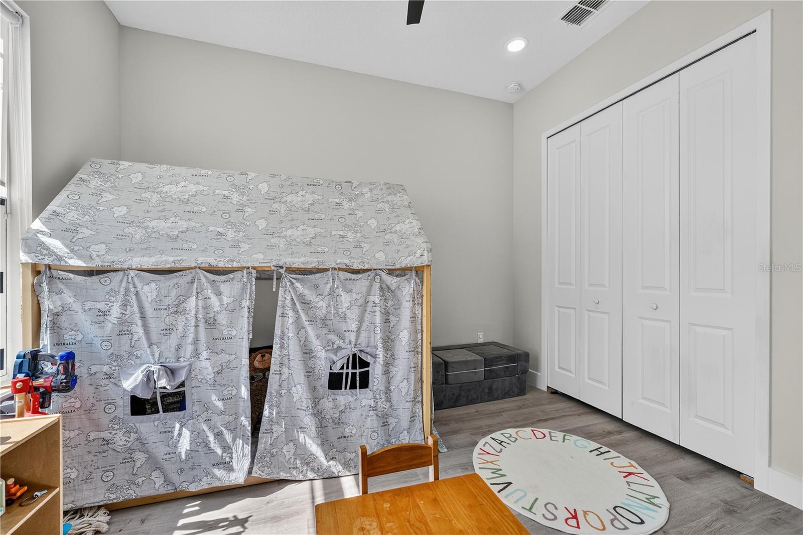 CAPE ORLANDO ESTATES - Residential