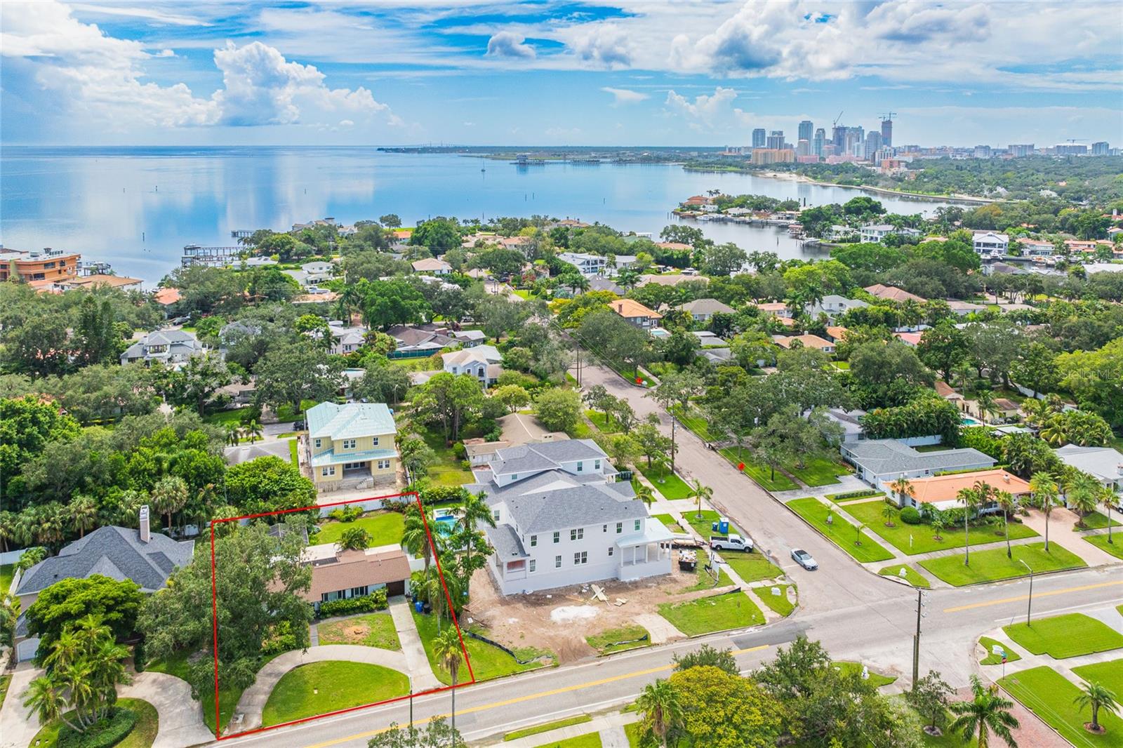 1015 SNELL ISLE BOULEVARD NE