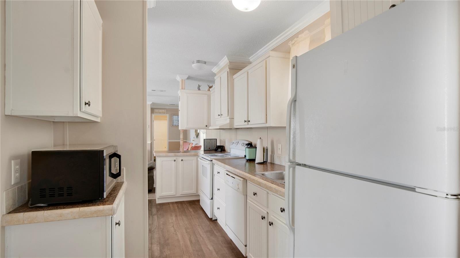 TROPICAL MOBILE HM VILLAGE SEC 02 - Residential