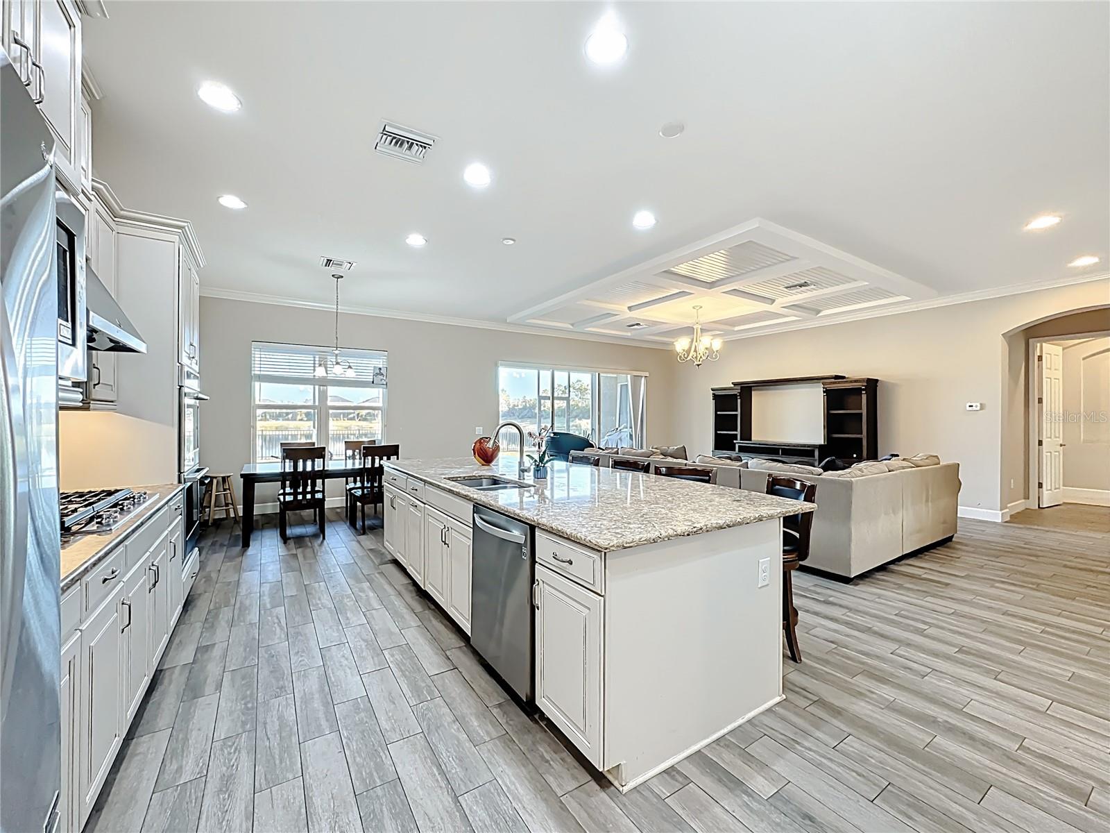 ARBOR LAKES ON PALMER RANCH - Residential