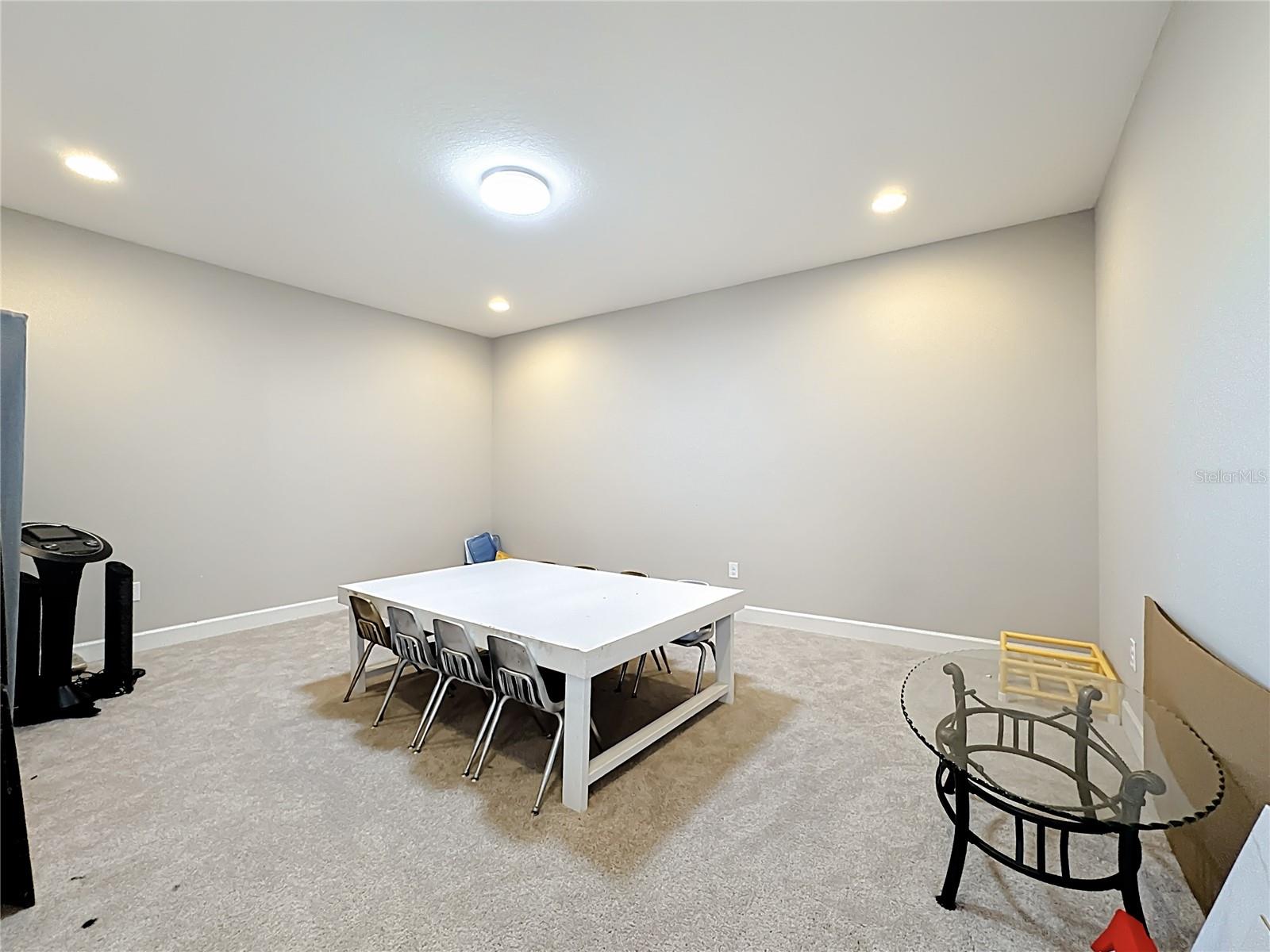 ARBOR LAKES ON PALMER RANCH - Residential