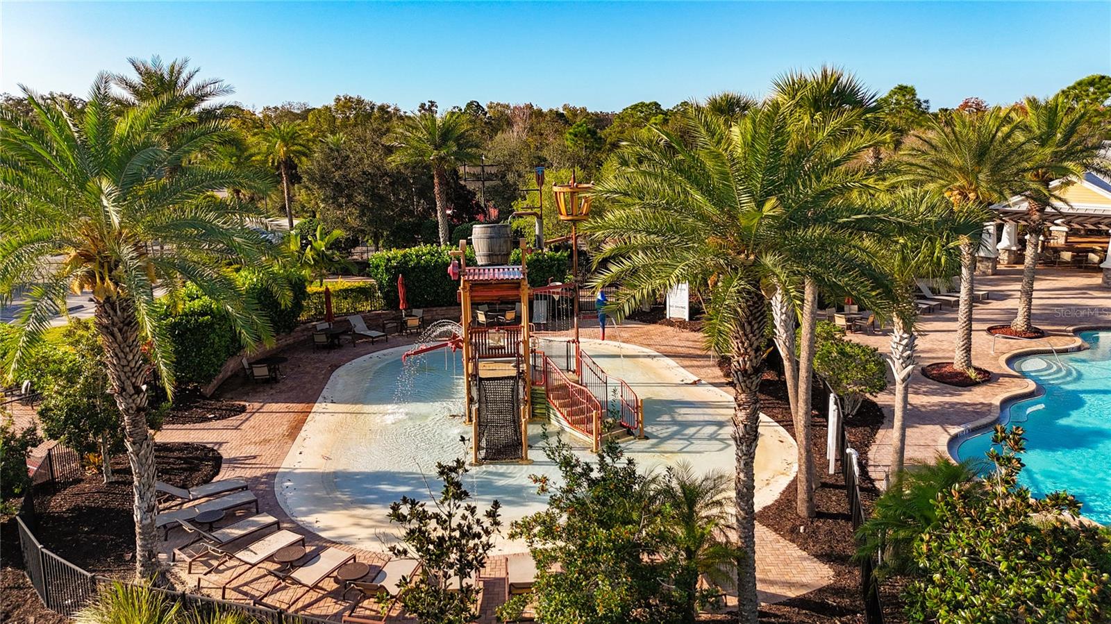 ARBOR LAKES ON PALMER RANCH - Residential