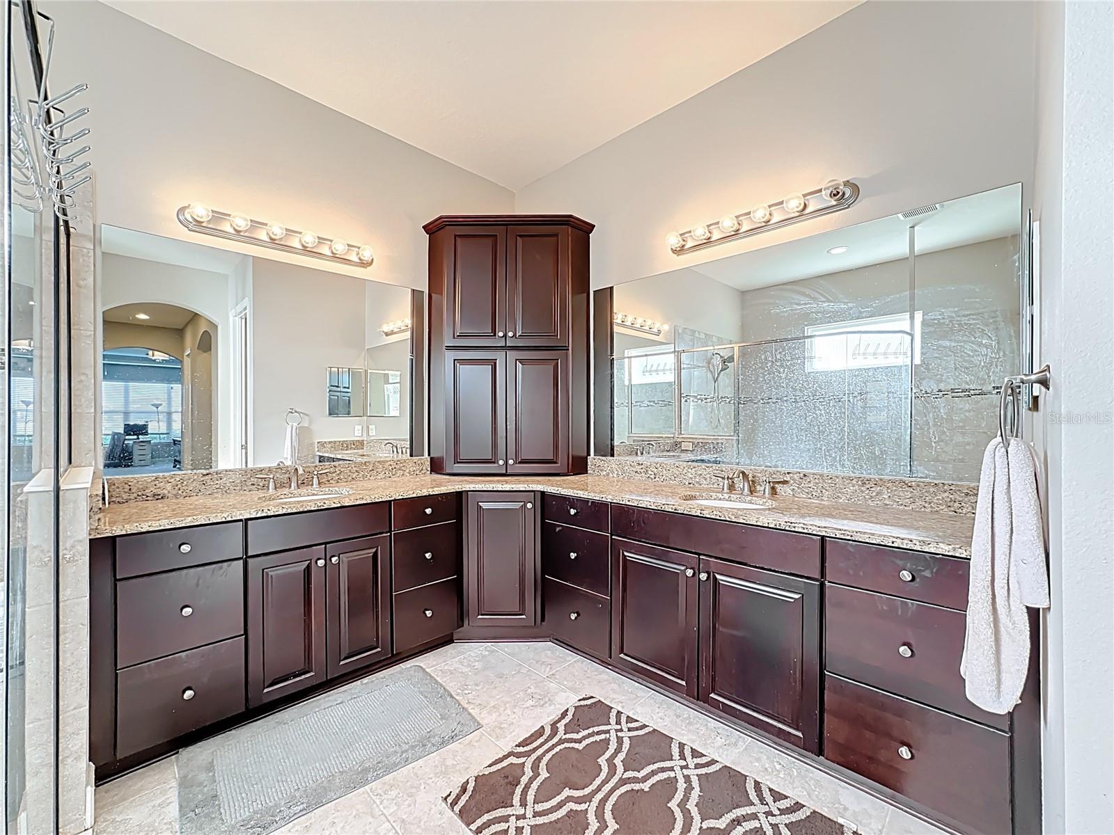 ARBOR LAKES ON PALMER RANCH - Residential