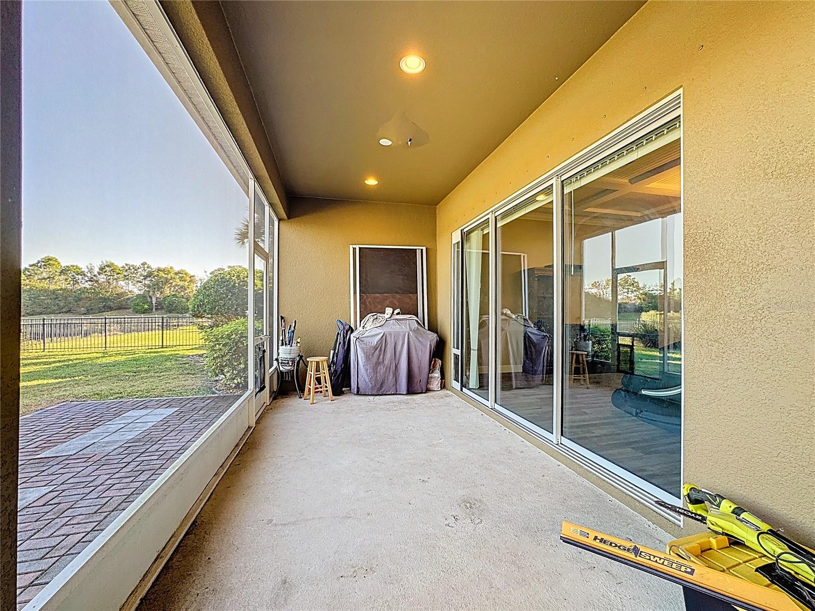 ARBOR LAKES ON PALMER RANCH - Residential