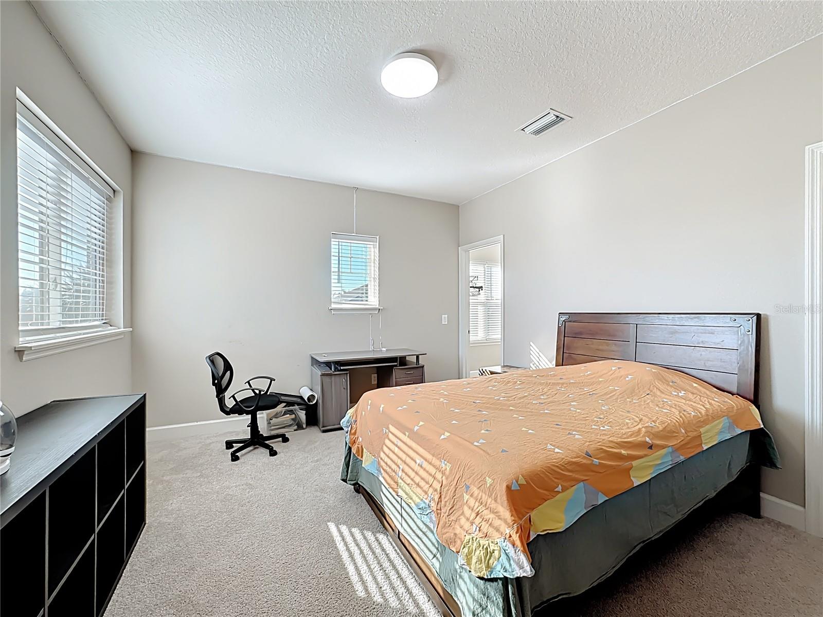 ARBOR LAKES ON PALMER RANCH - Residential