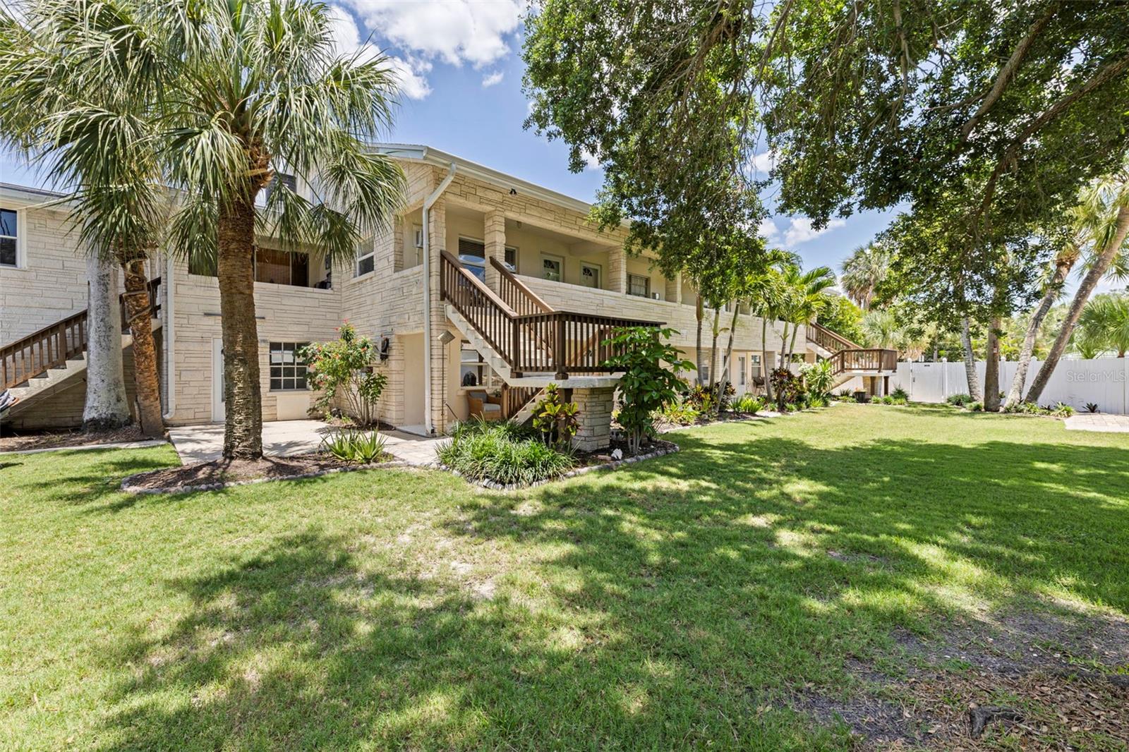 ROYAL PALM CONDO - Residential