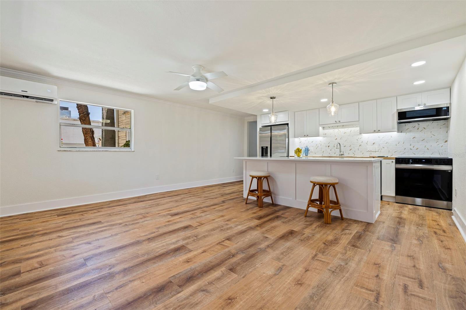 ROYAL PALM CONDO - Residential
