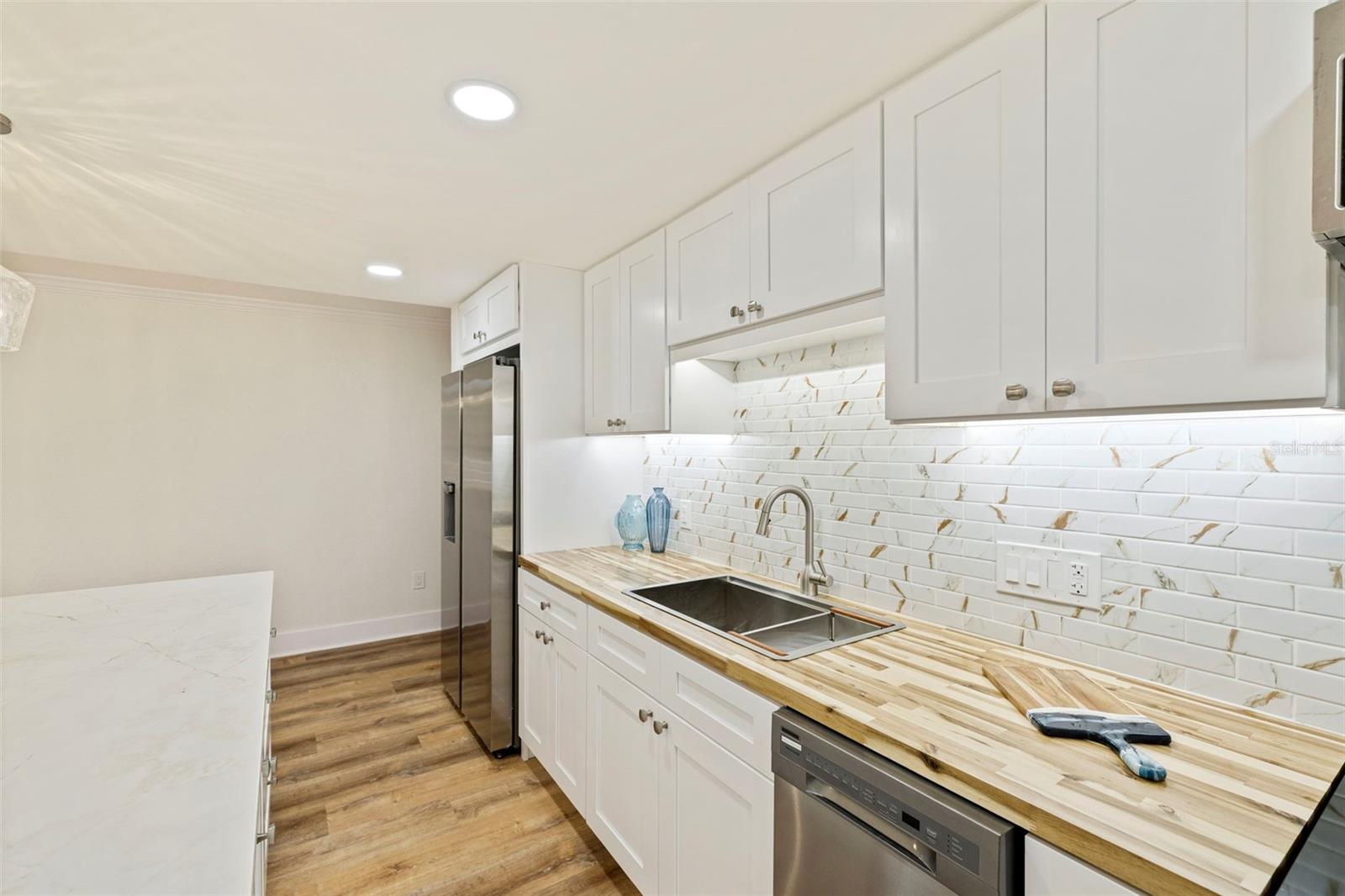 ROYAL PALM CONDO - Residential