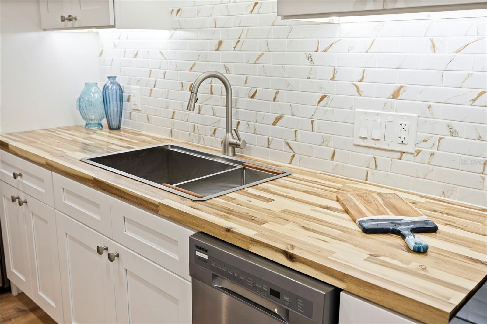 ROYAL PALM CONDO - Residential