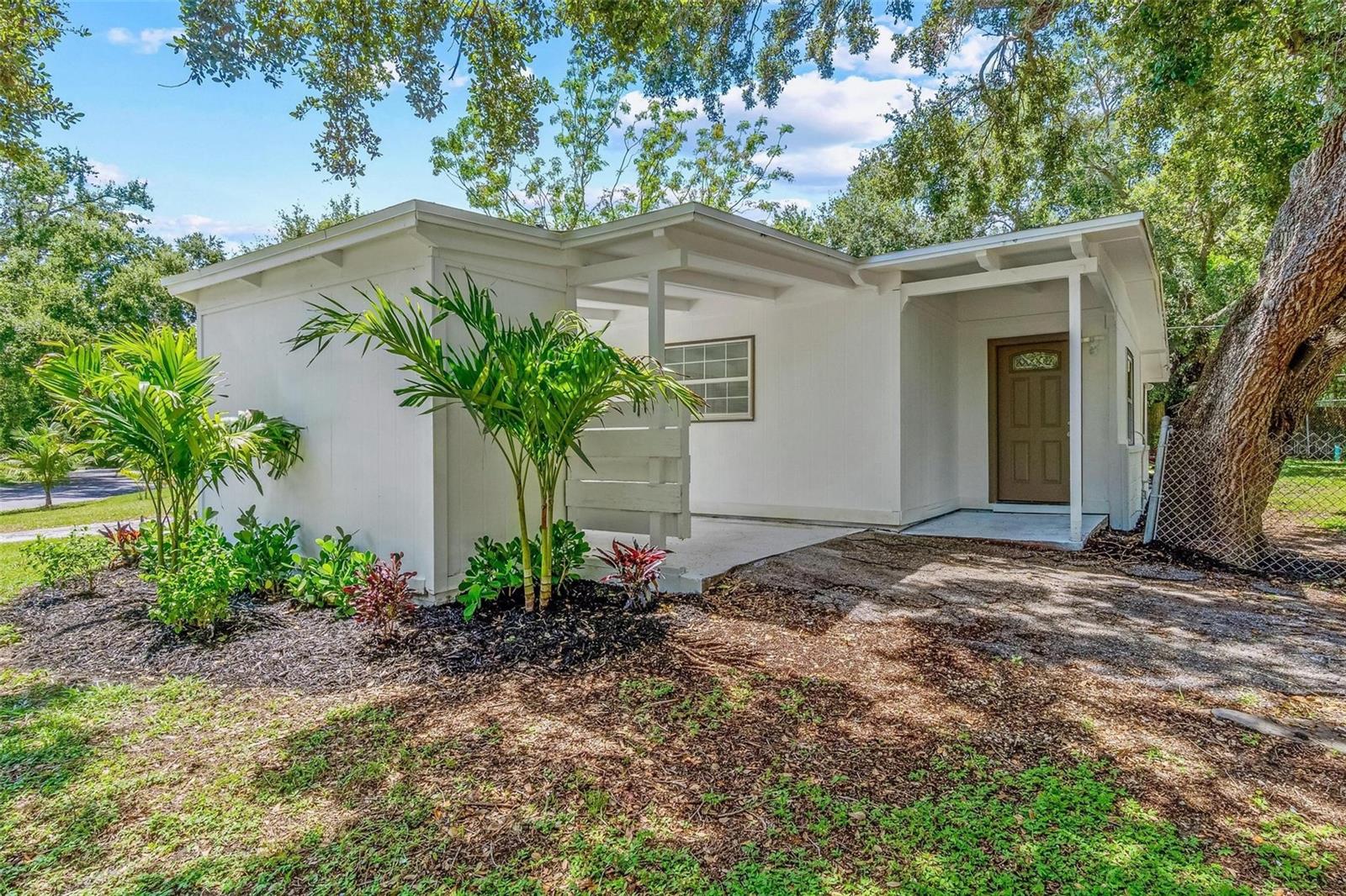 Move-in ready and fully renovated, this 3-bedroom, 1-bath home at features a new roof (2025), new HVAC system (2025), new tankless water heater (2025), new appliances, and a completely new kitchen and bathroom with fresh, modern finishes. Enjoy a prime Clearwater location just minutes to world-famous Clearwater Beach, the new BayCare Sound at Coachman Park for concerts and events, and convenient access to the Pinellas Trail for biking and jogging—nothing to do but move in and enjoy.