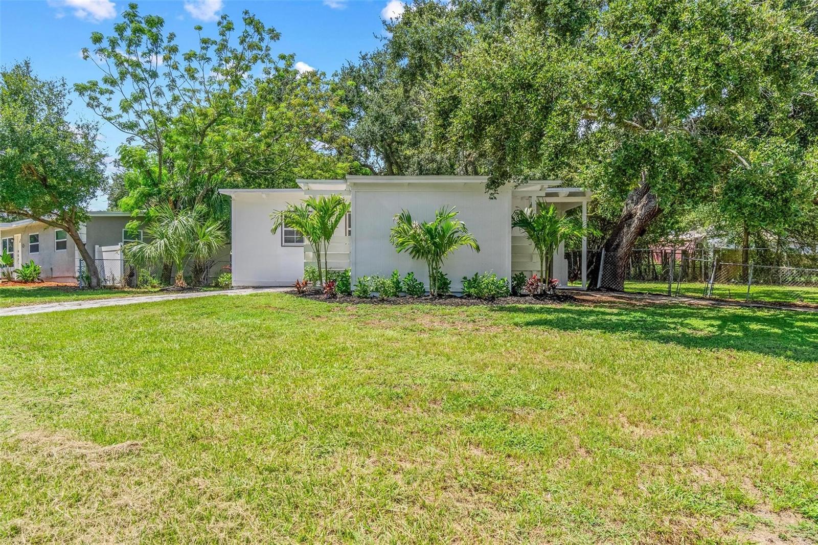 1372 MARY L ROAD