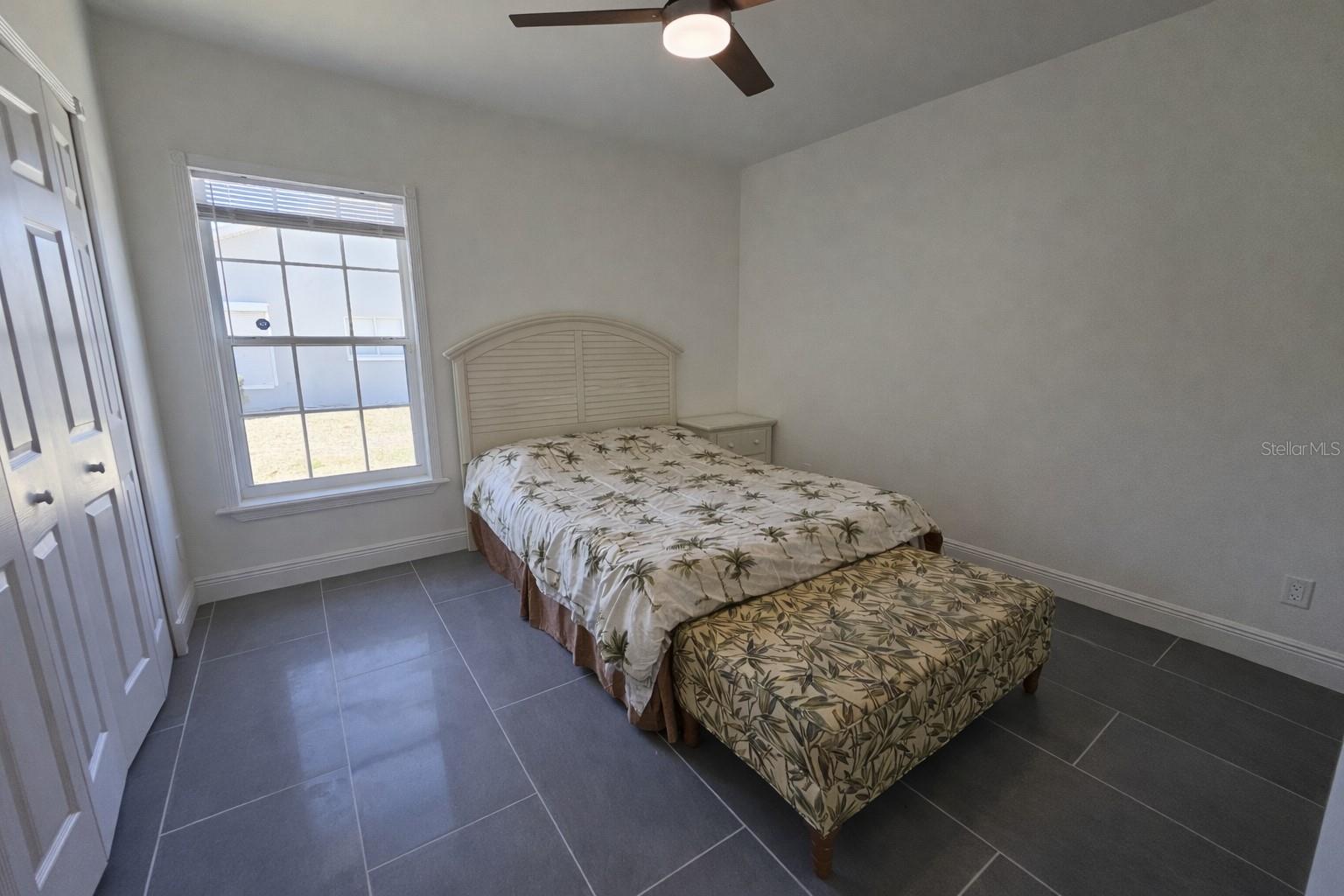 COUNTRY CLUB ESTATES - Residential Lease