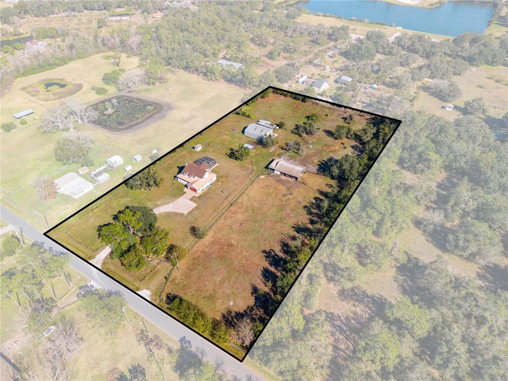 Photo of 3255 Tucker Avenue, Saint Cloud, FL 34772 (MLS # S5142175)