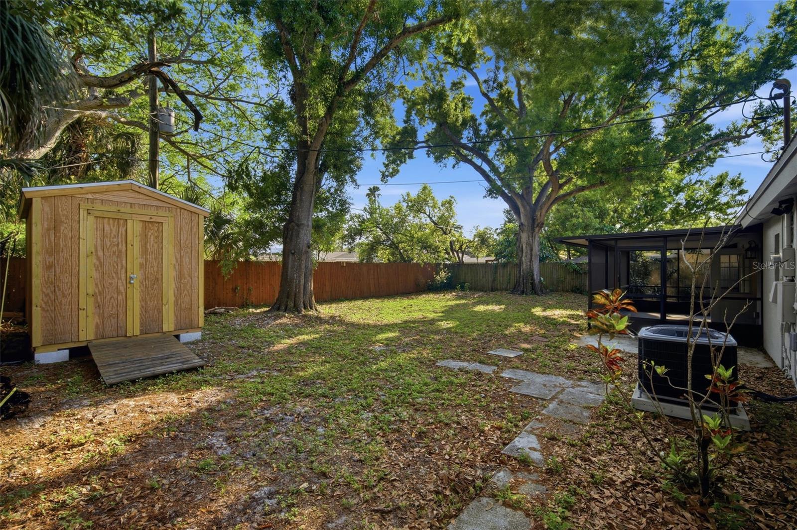 GANDY MANOR 2ND ADD - Residential