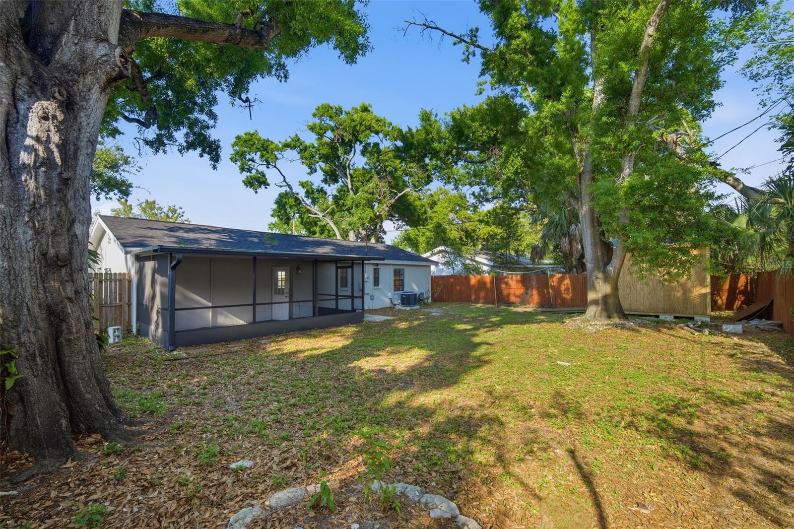 GANDY MANOR 2ND ADD - Residential