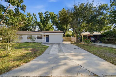 Photo of 4110 W Leila Avenue, Tampa, FL 33616 (MLS # TB8489387)
