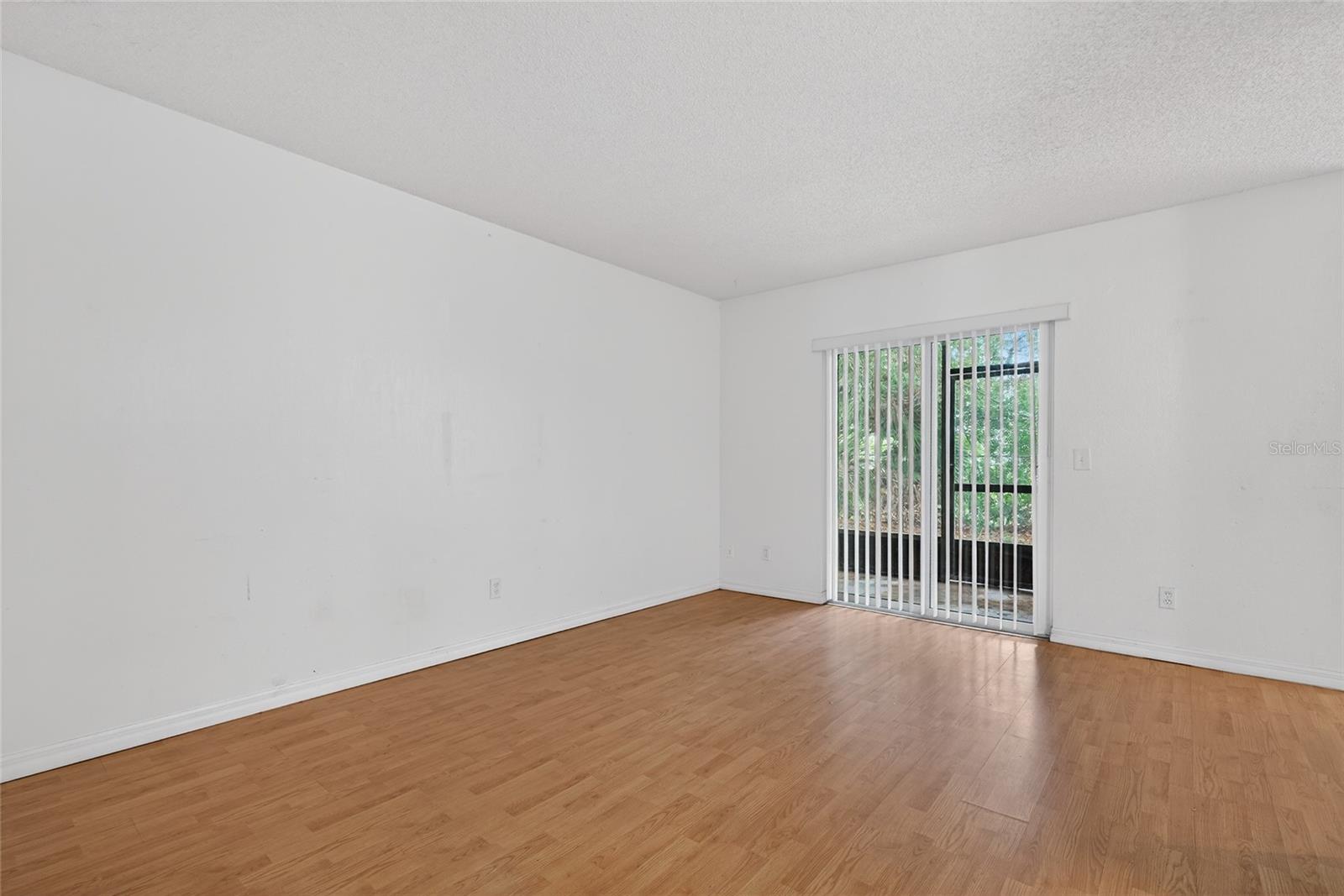 HAWTHORNE VILLAGE CONDO - Residential