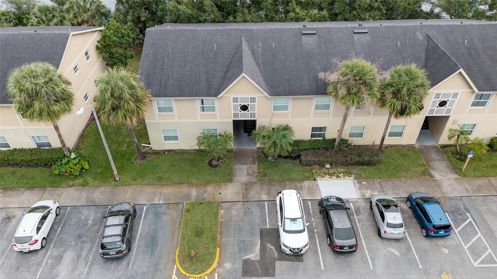 HAWTHORNE VILLAGE CONDO - Residential