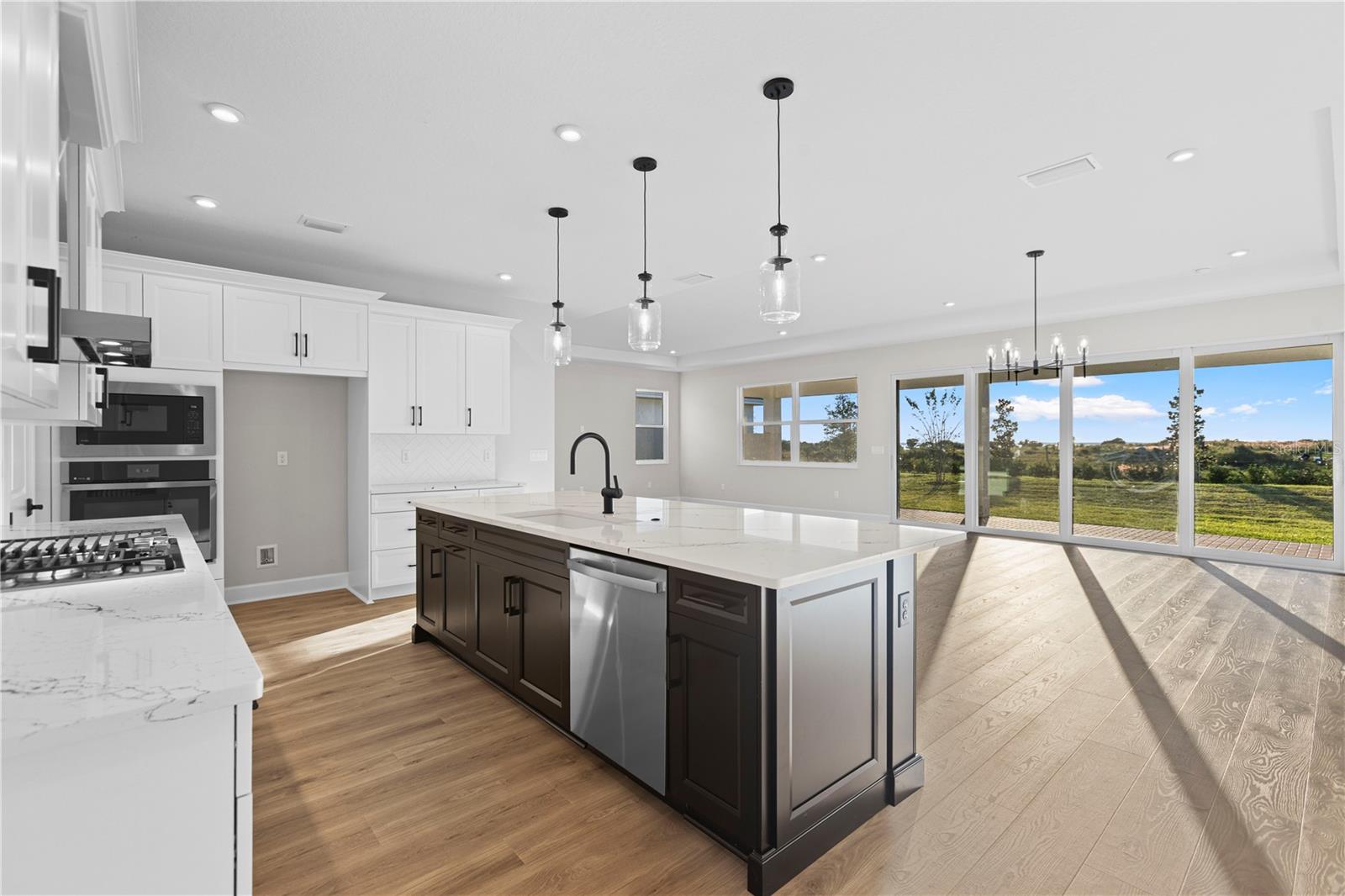 1617 BELLAGIO LOOP