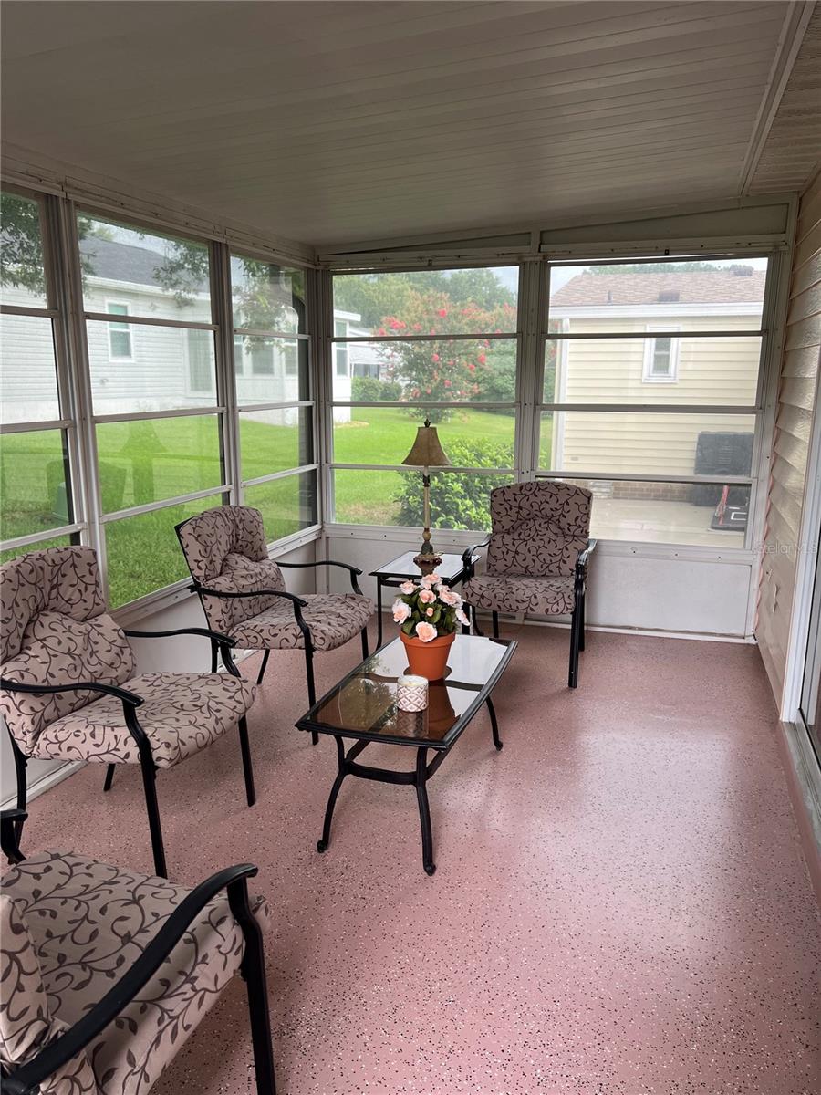 LADY LAKE ORANGE BLOSSOM GARDENS UNIT 14 - Residential