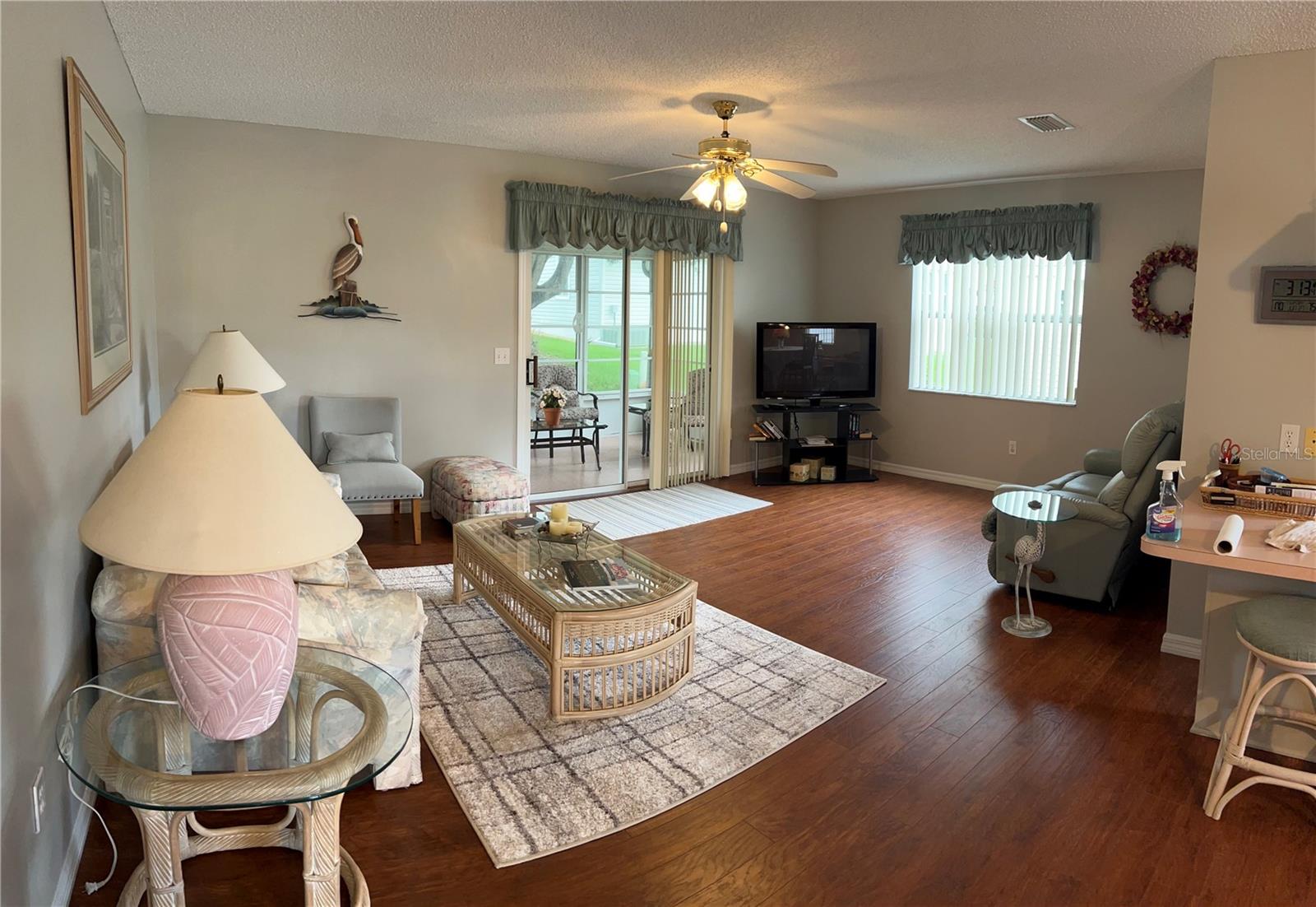 LADY LAKE ORANGE BLOSSOM GARDENS UNIT 14 - Residential