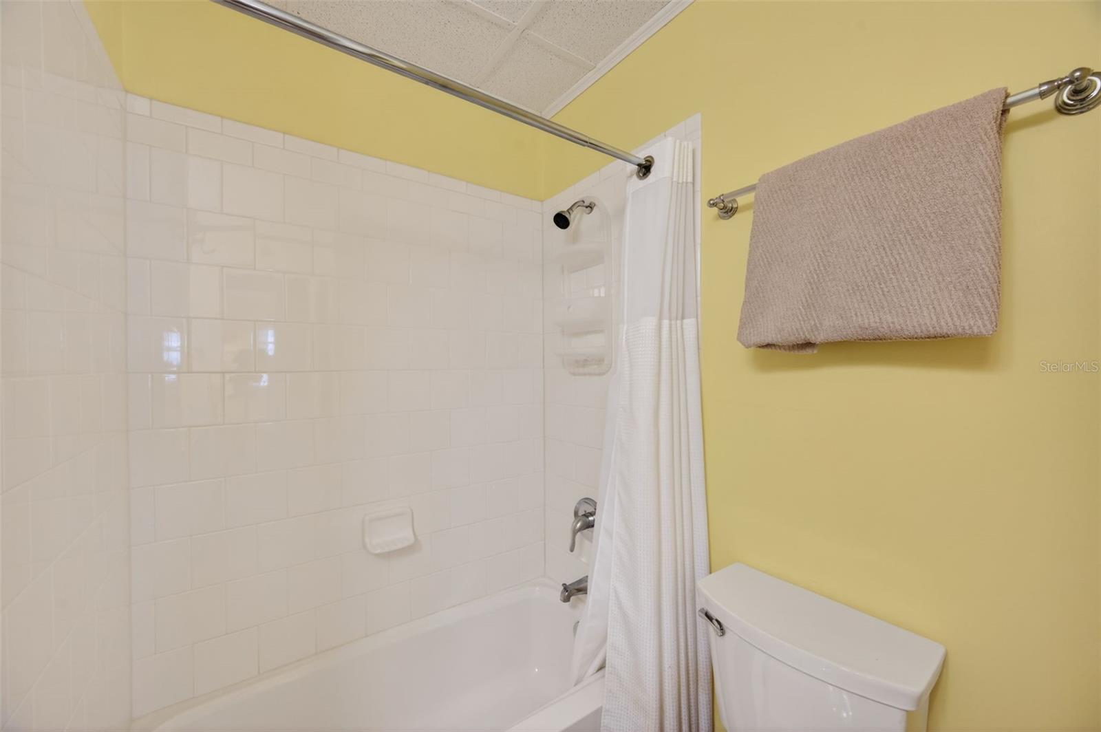 TANGLEWOOD MOBILE VILLAGE - Residential