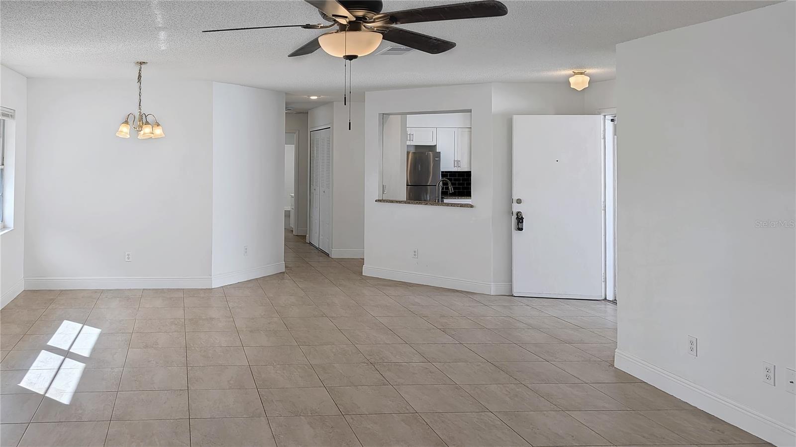 SUNCREST VILLAS - Residential