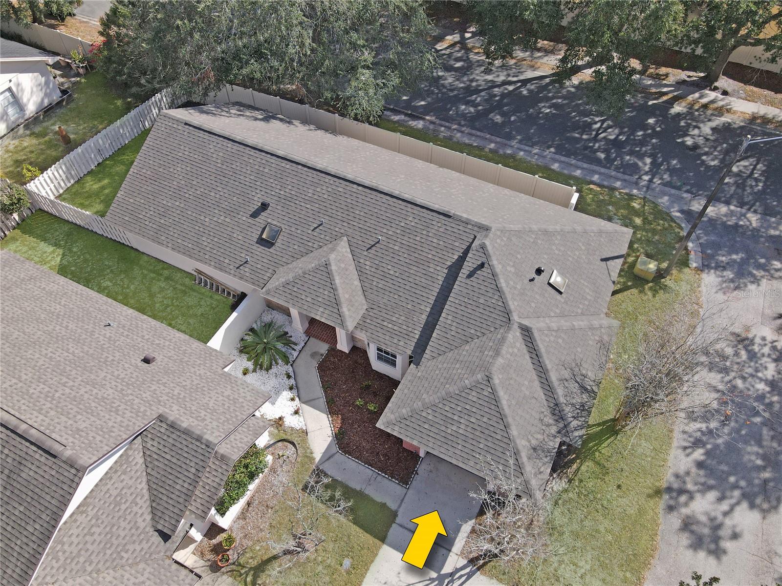 SUNCREST VILLAS - Residential