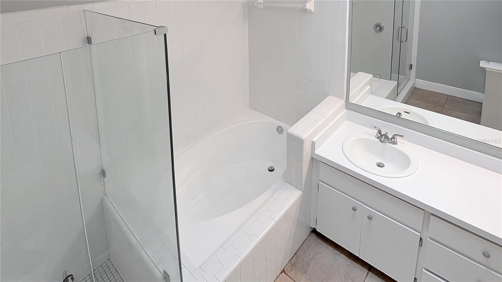 SUNCREST VILLAS - Residential