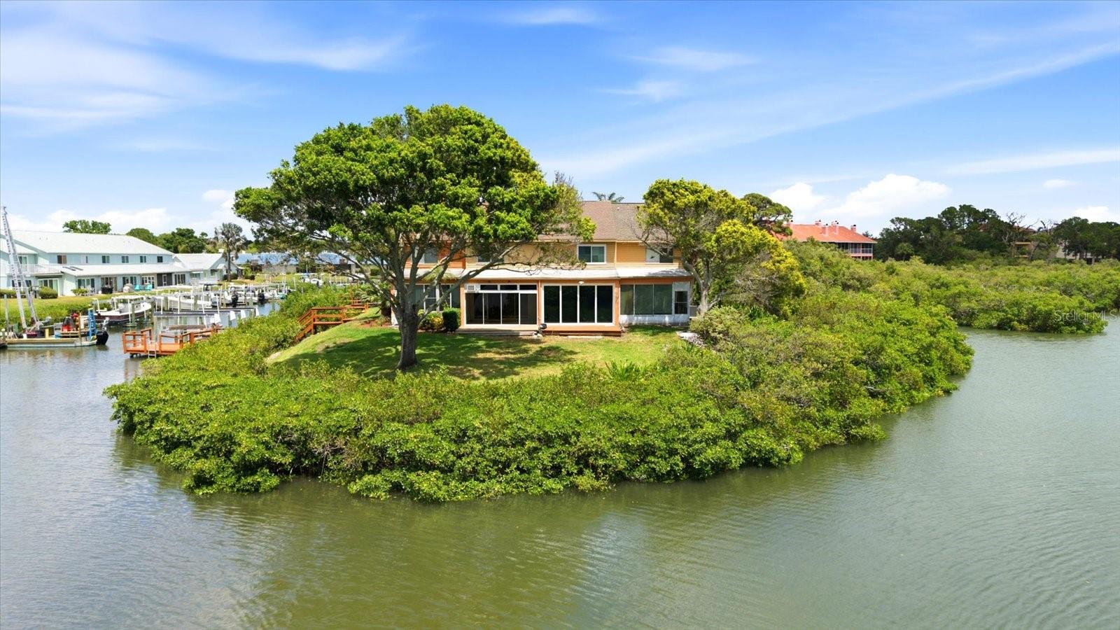 TARA CAY - Residential