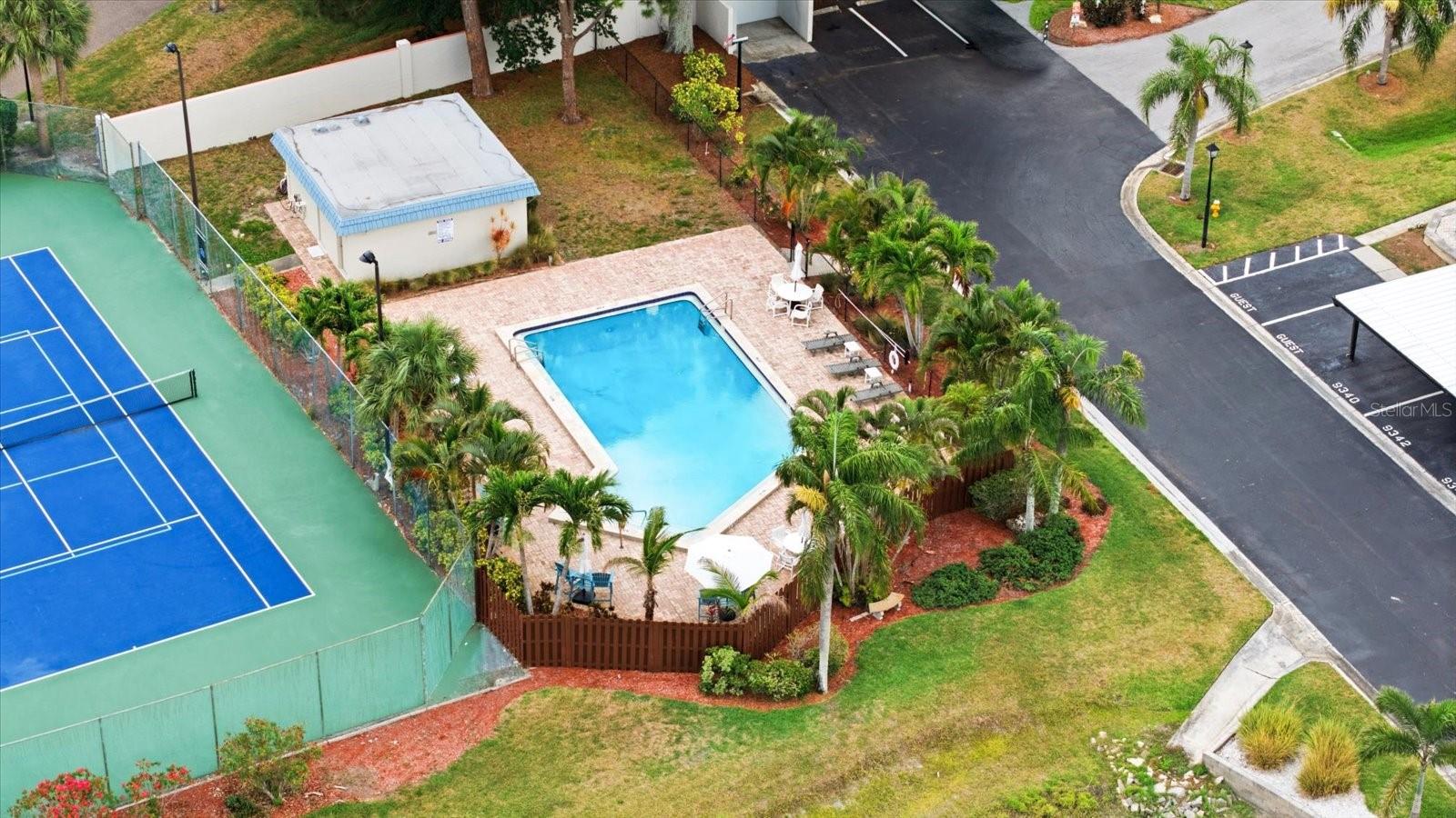 TARA CAY - Residential