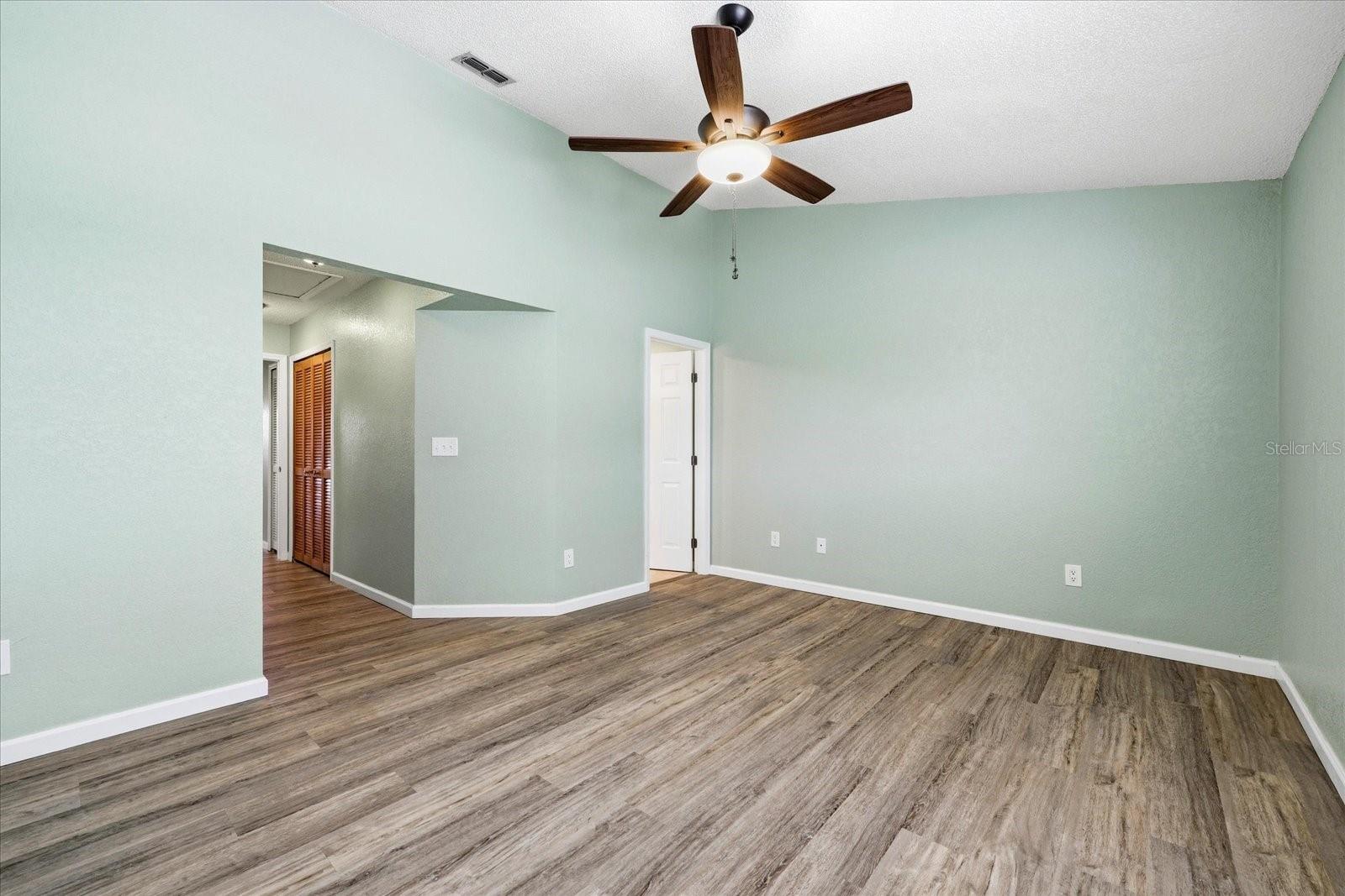 TARA CAY - Residential