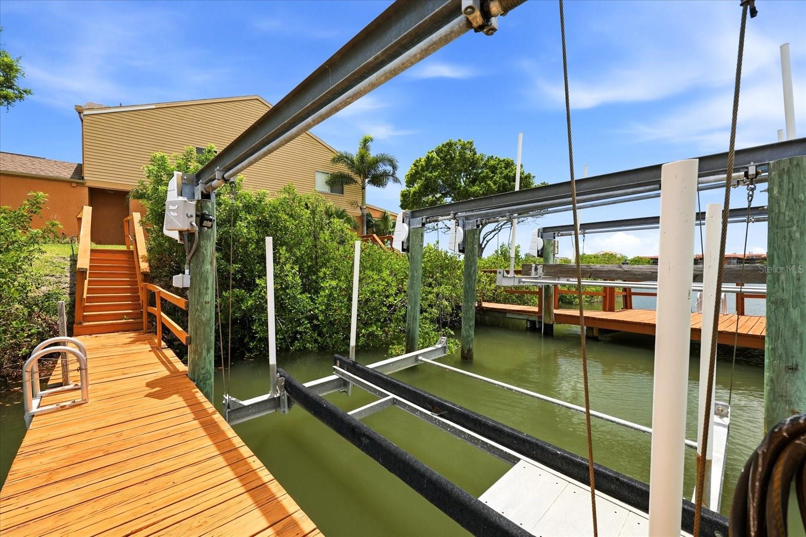 TARA CAY - Residential