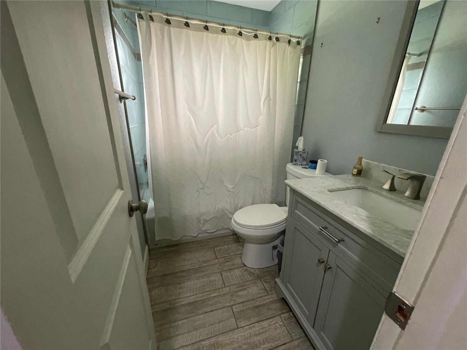 WILSHIRE ESTATES II SECOND SEC - Residential