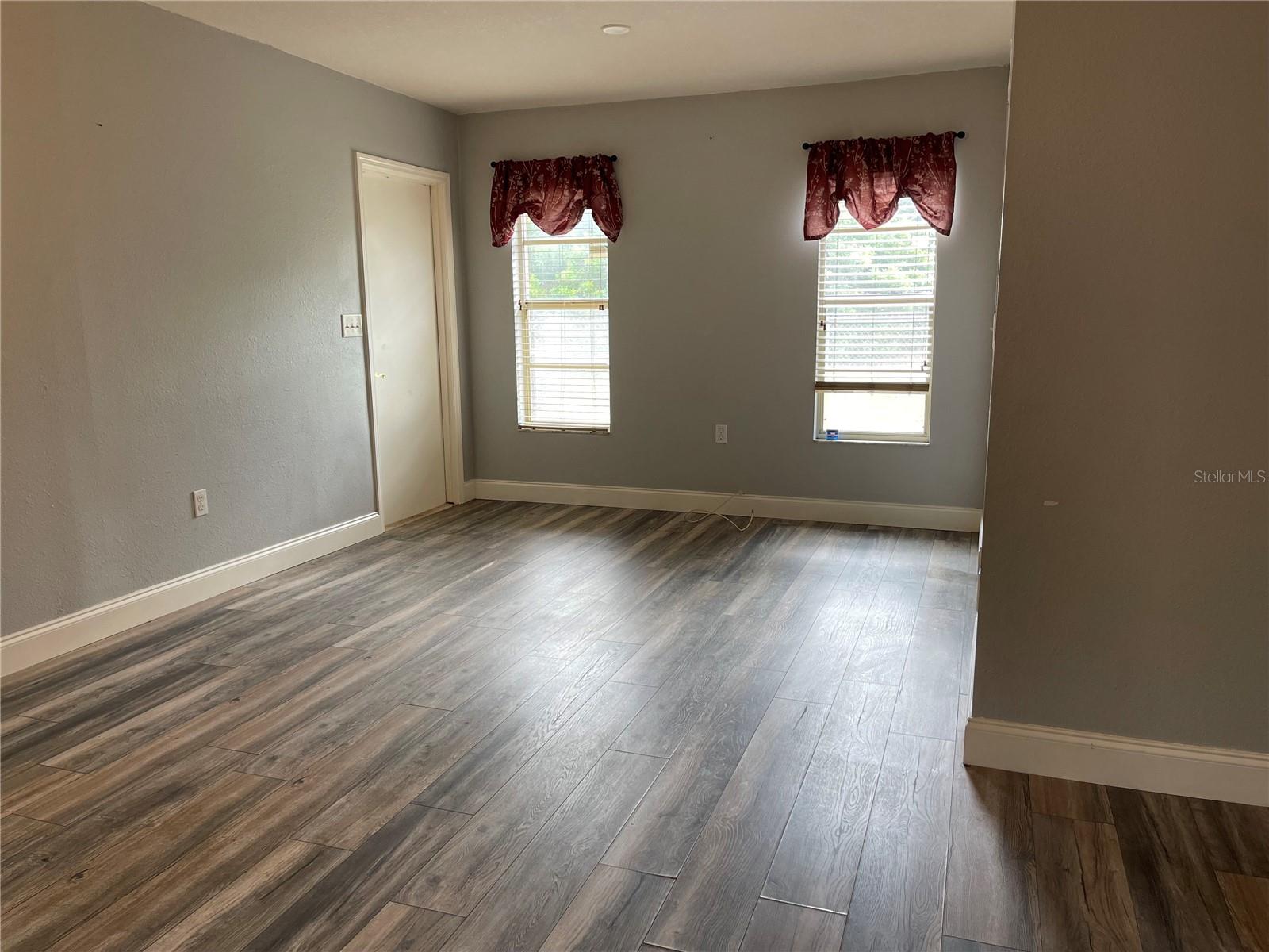 WILSHIRE ESTATES II SECOND SEC - Residential