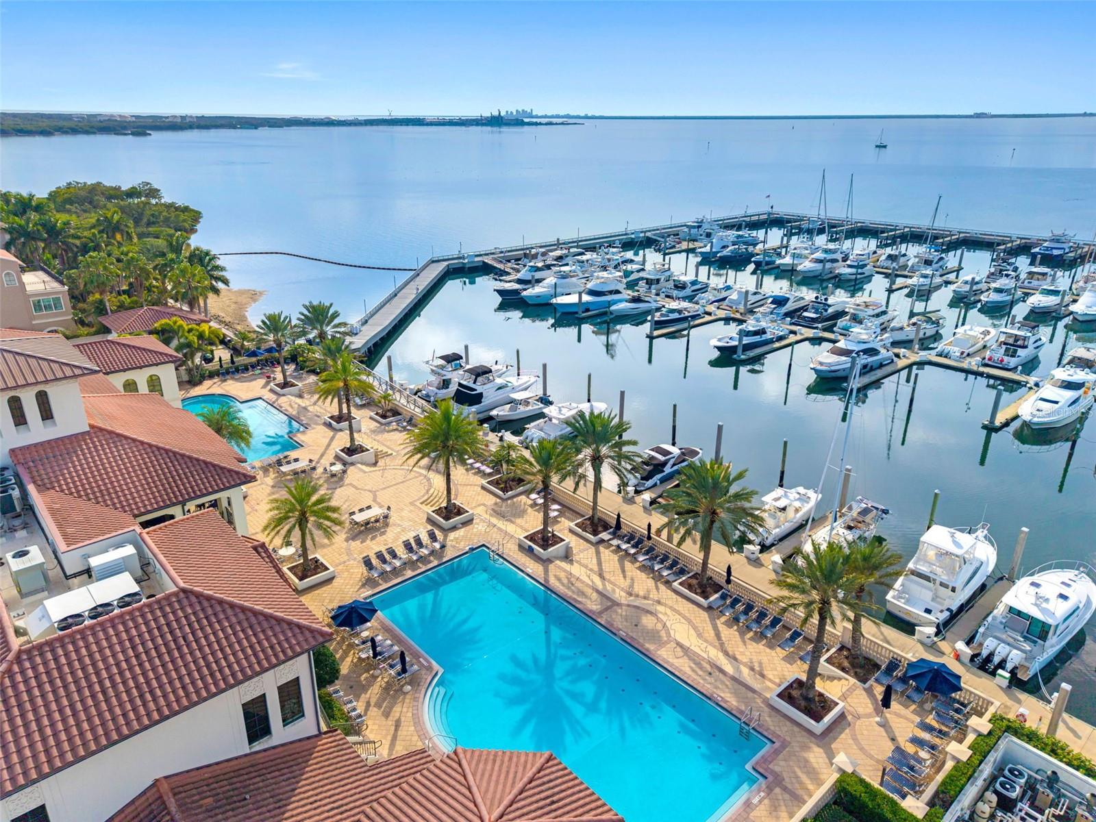 WESTSHORE YACHT CLUB TWNHMS - Residential