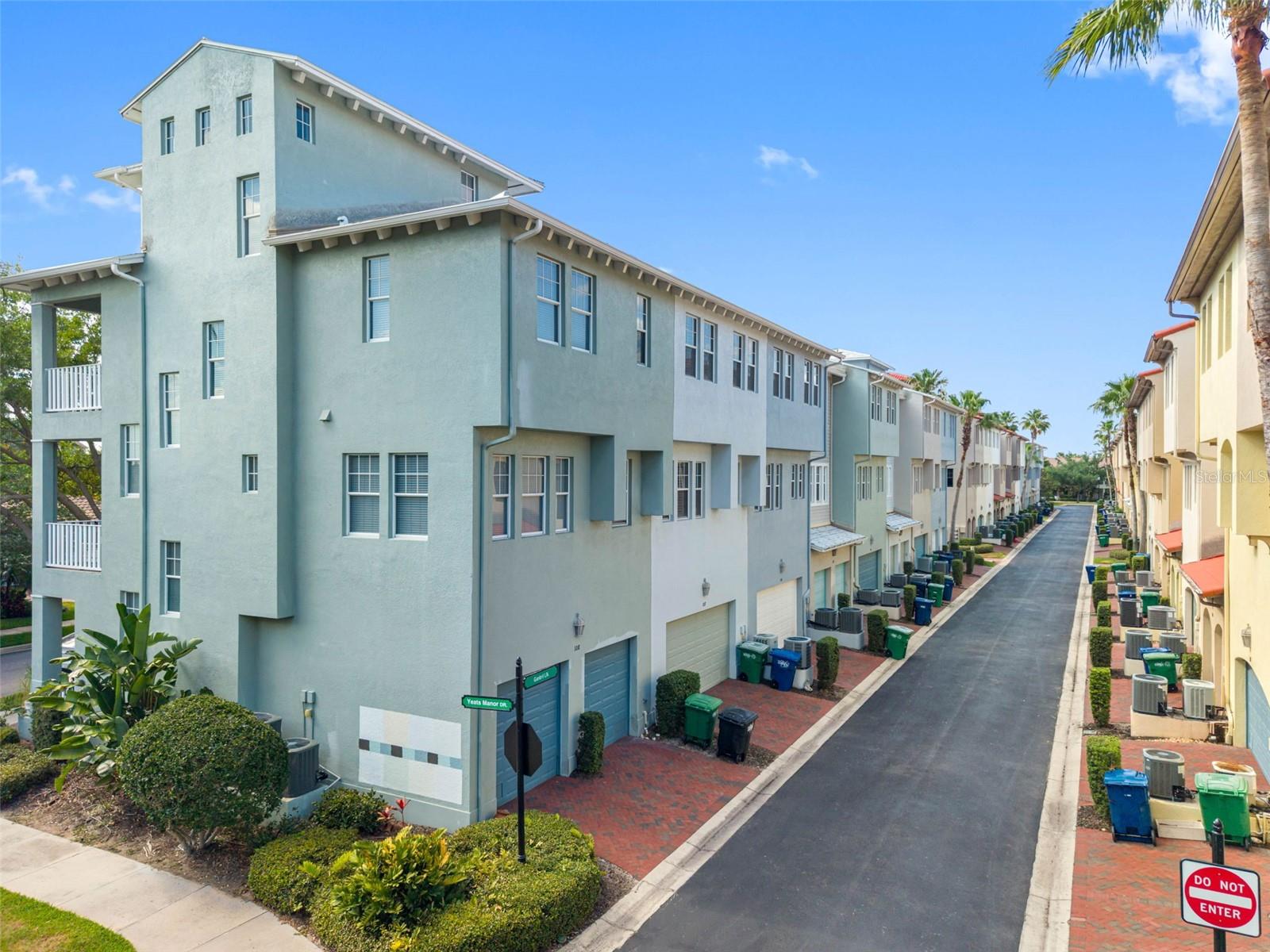 WESTSHORE YACHT CLUB TWNHMS - Residential