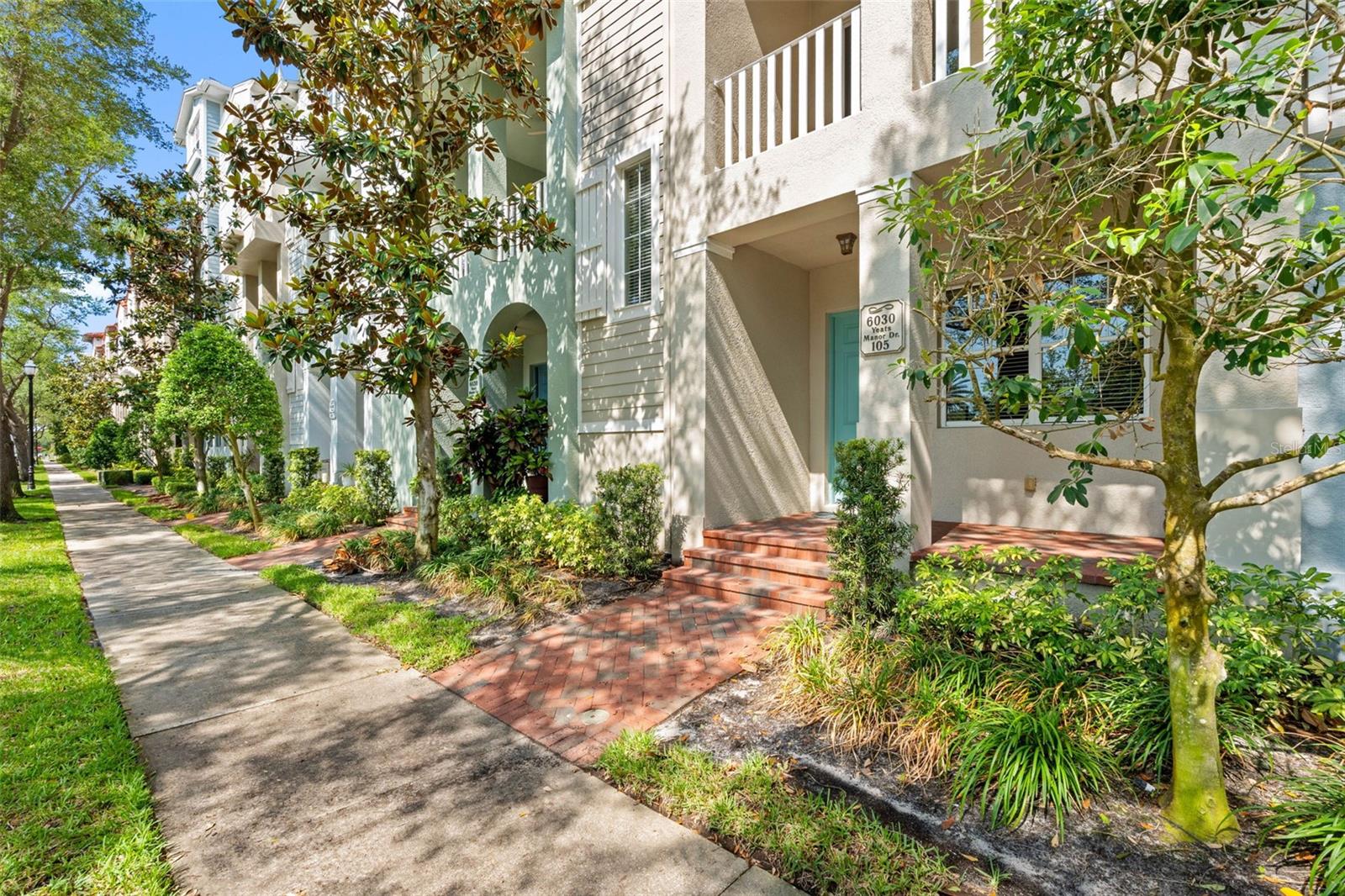 WESTSHORE YACHT CLUB TWNHMS - Residential