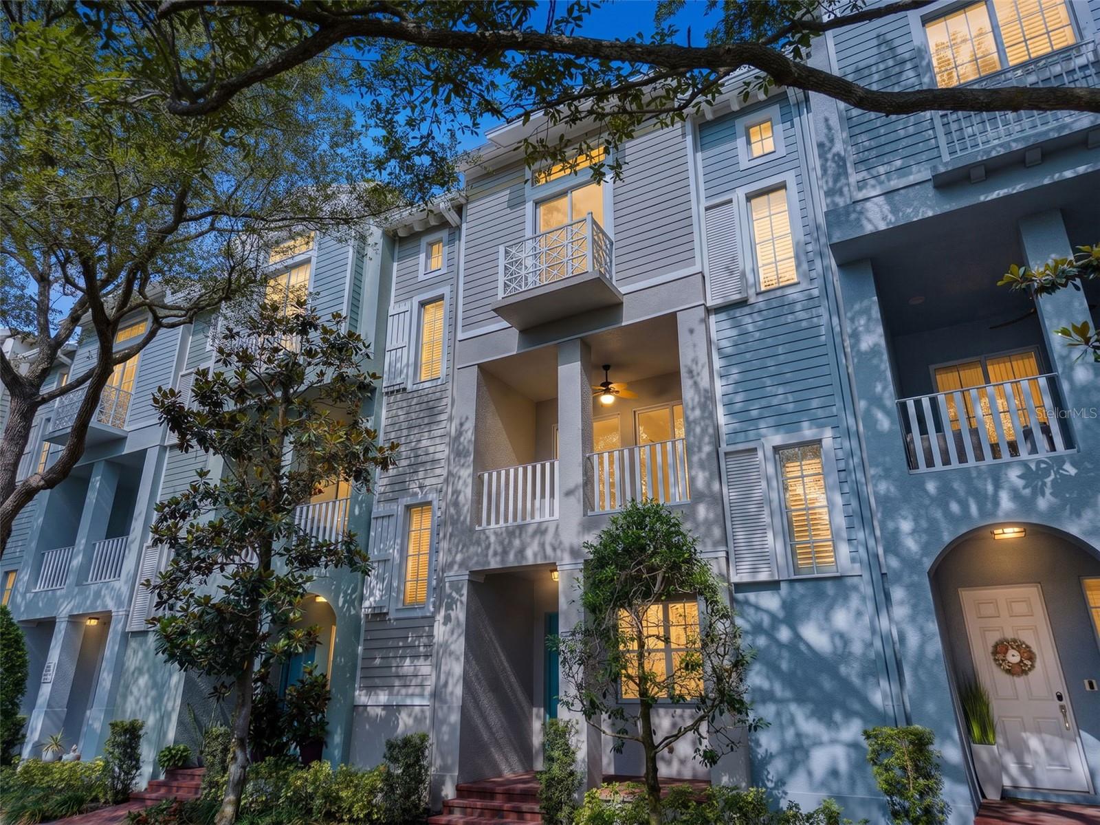 WESTSHORE YACHT CLUB TWNHMS - Residential